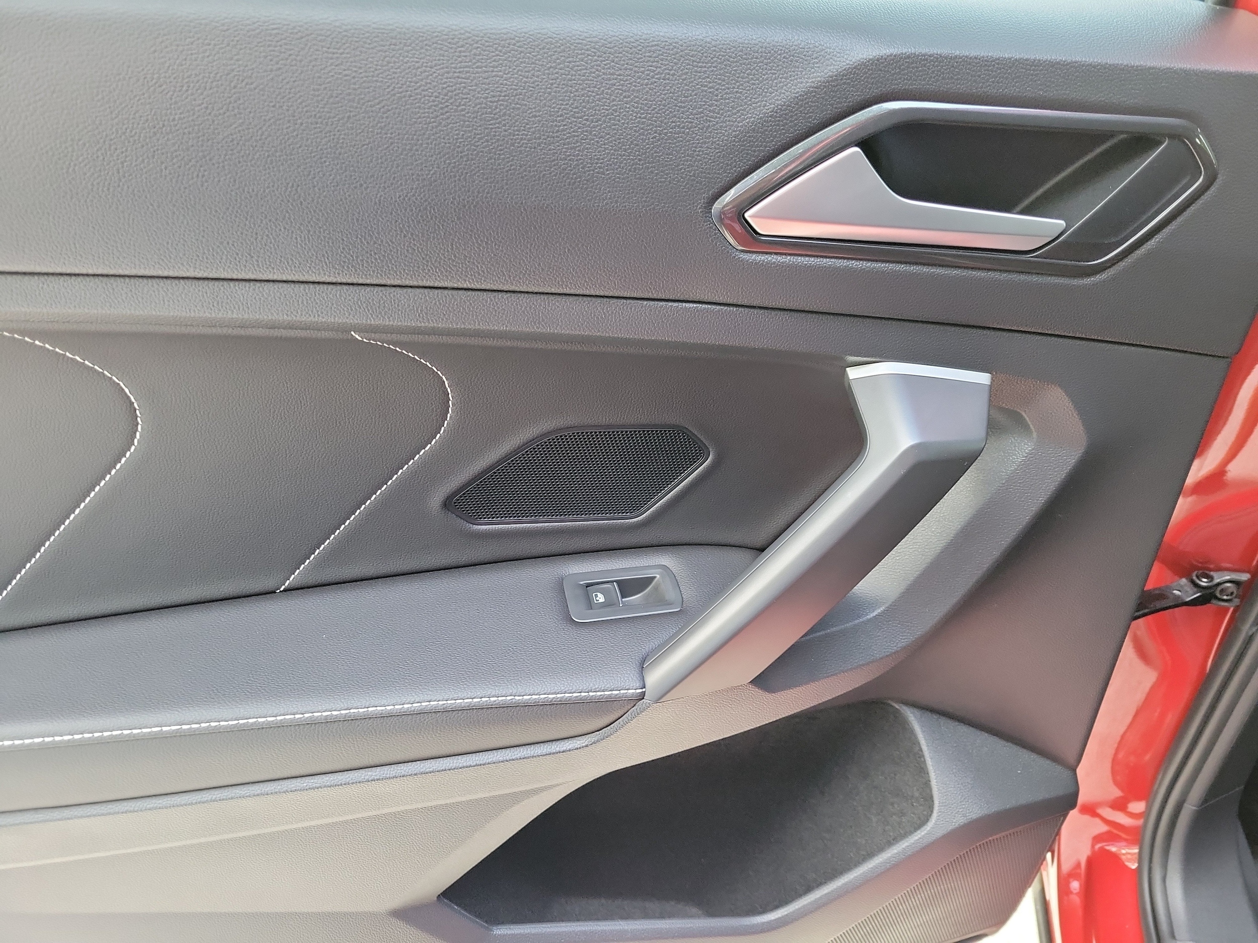2023 Volkswagen Tiguan SE - Photo 15