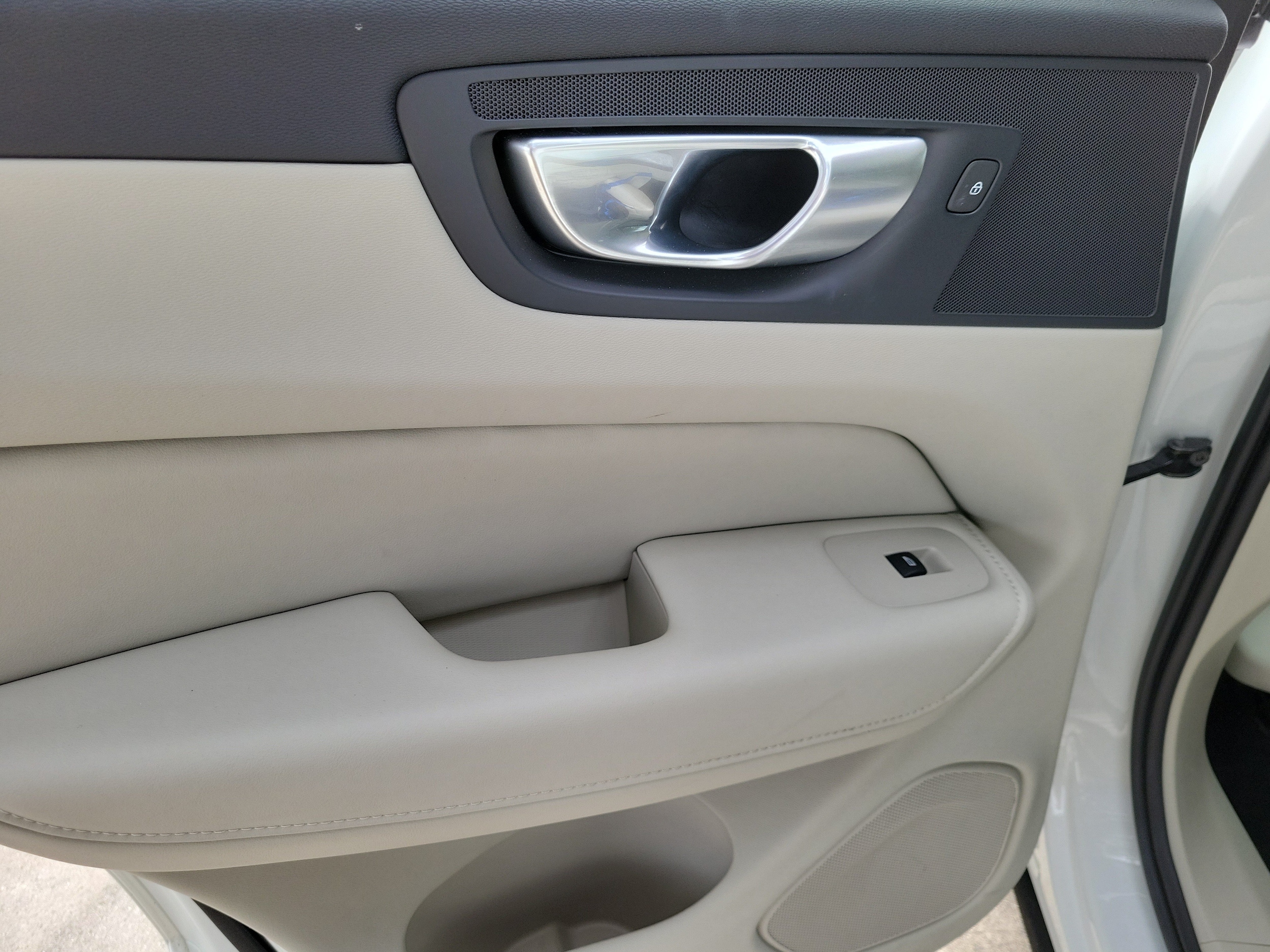 2024 Volvo XC60 Plus - Photo 15