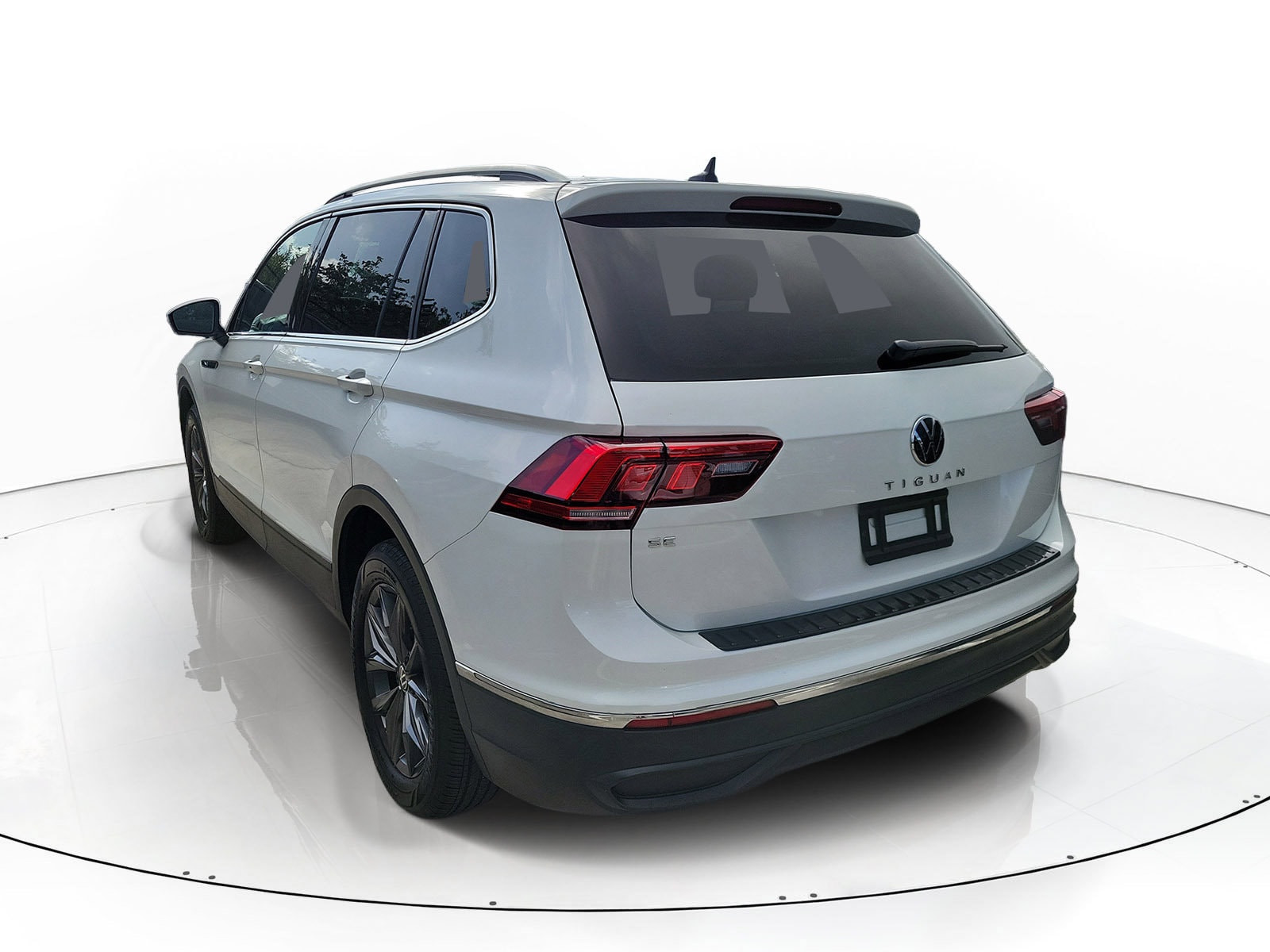 2023 Volkswagen Tiguan SE - Photo 6