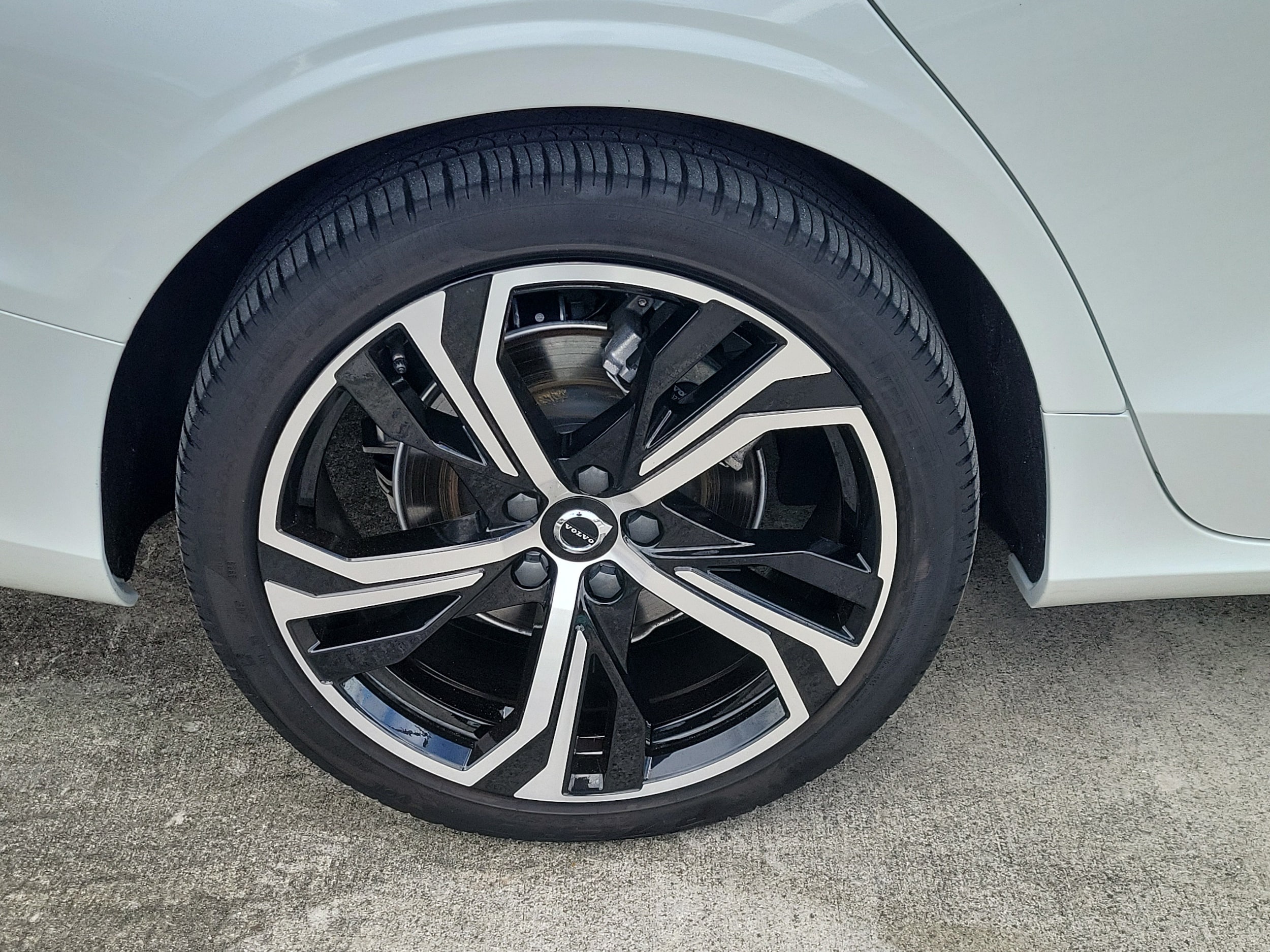 2024 Volvo S60 Plus - Photo 10