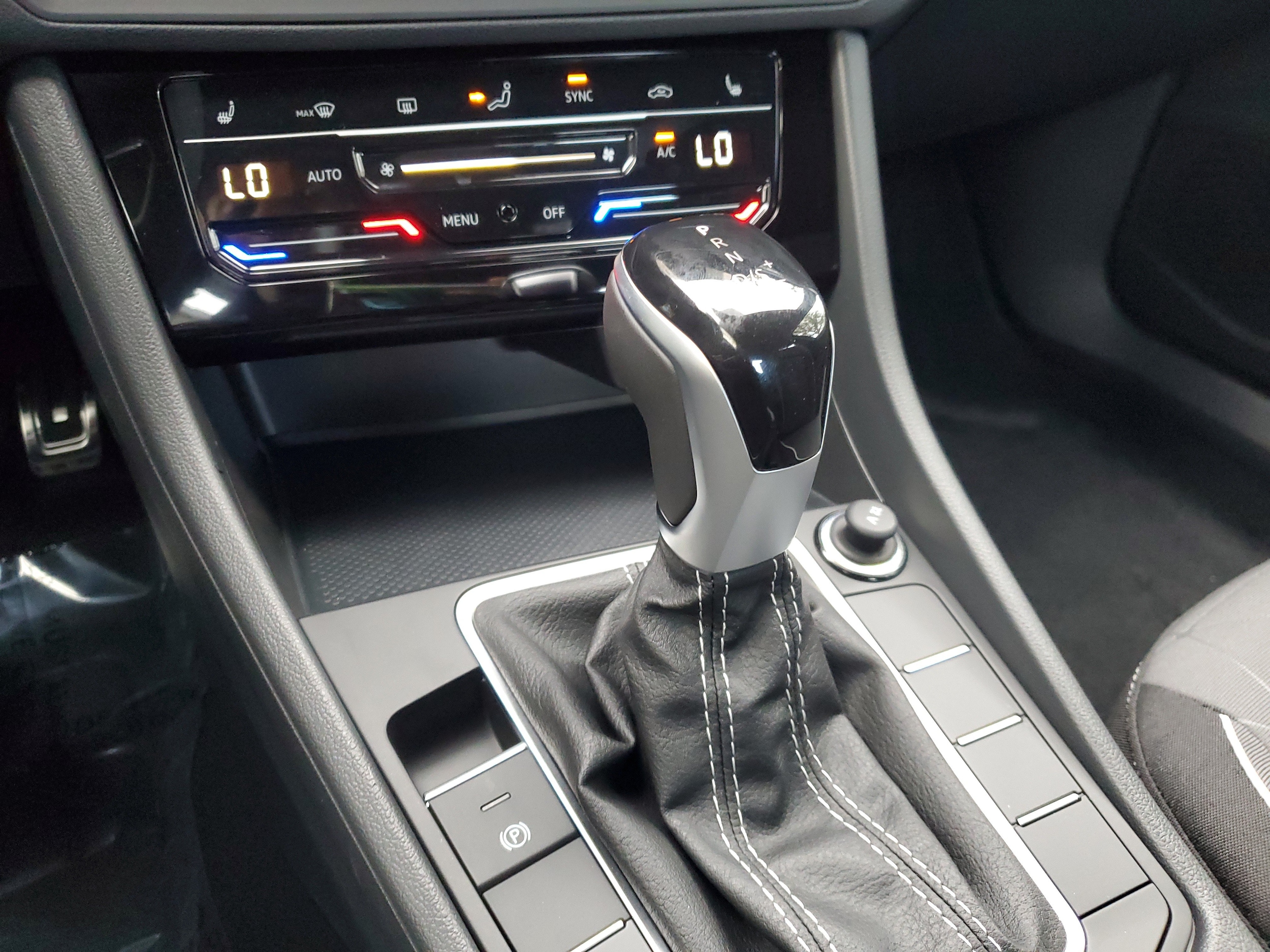 2026 Volkswagen Jetta Sport - Photo 21