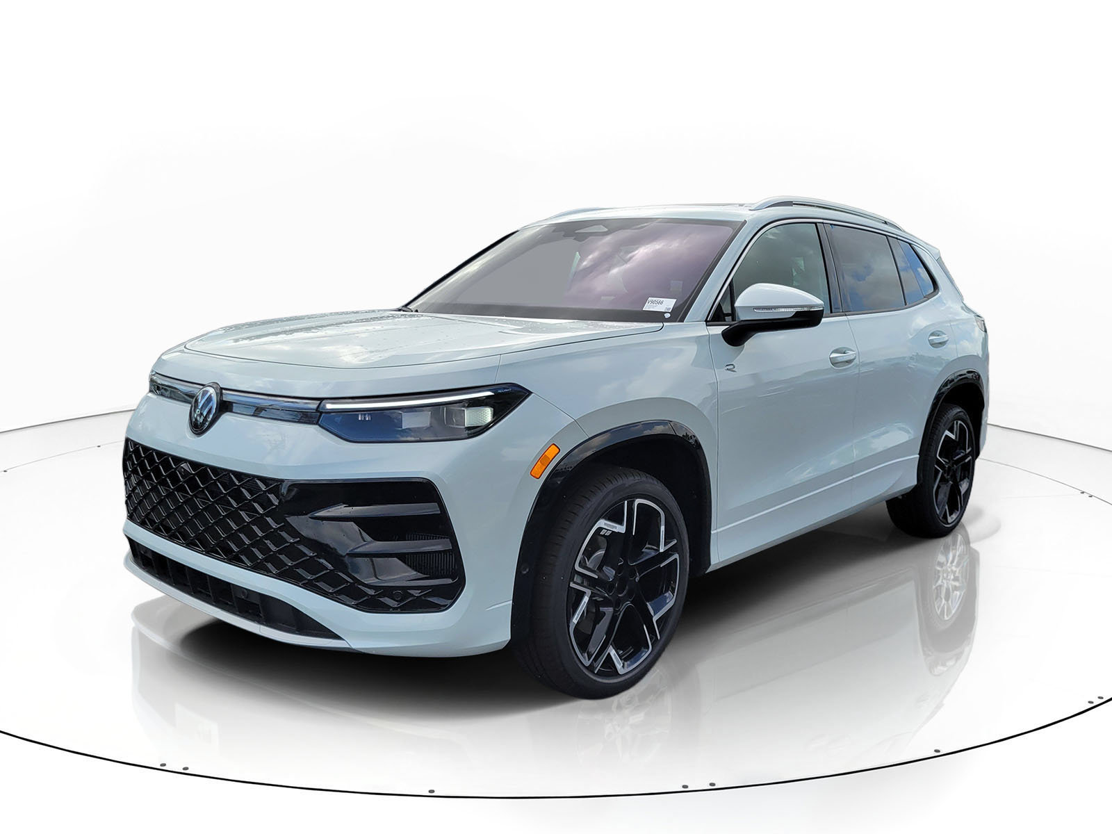 New 2026 Volkswagen Tiguan SEL R-Line Turbo SUV
