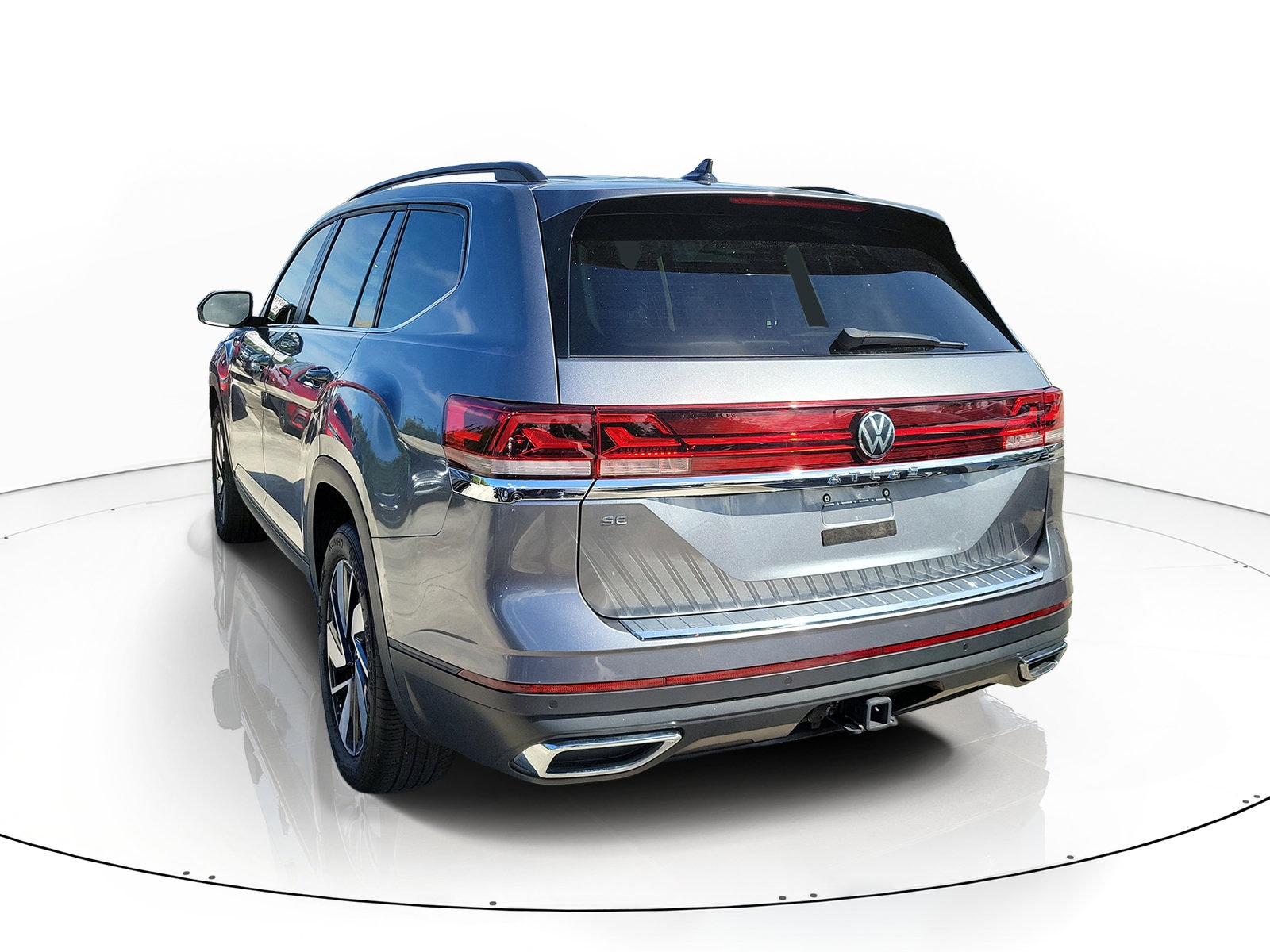 2024 Volkswagen Atlas SE w/Tech - Photo 7