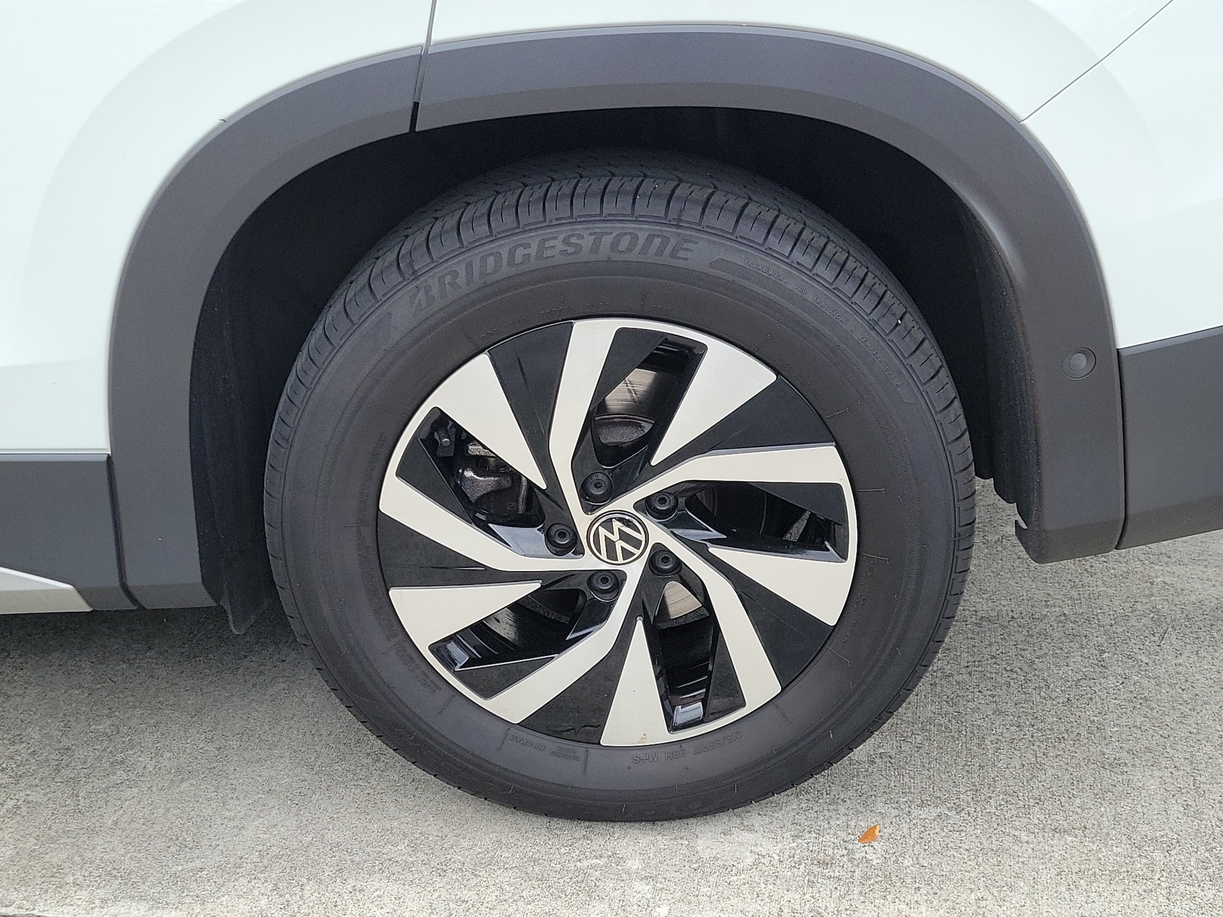 2026 Volkswagen Tiguan S - Photo 8