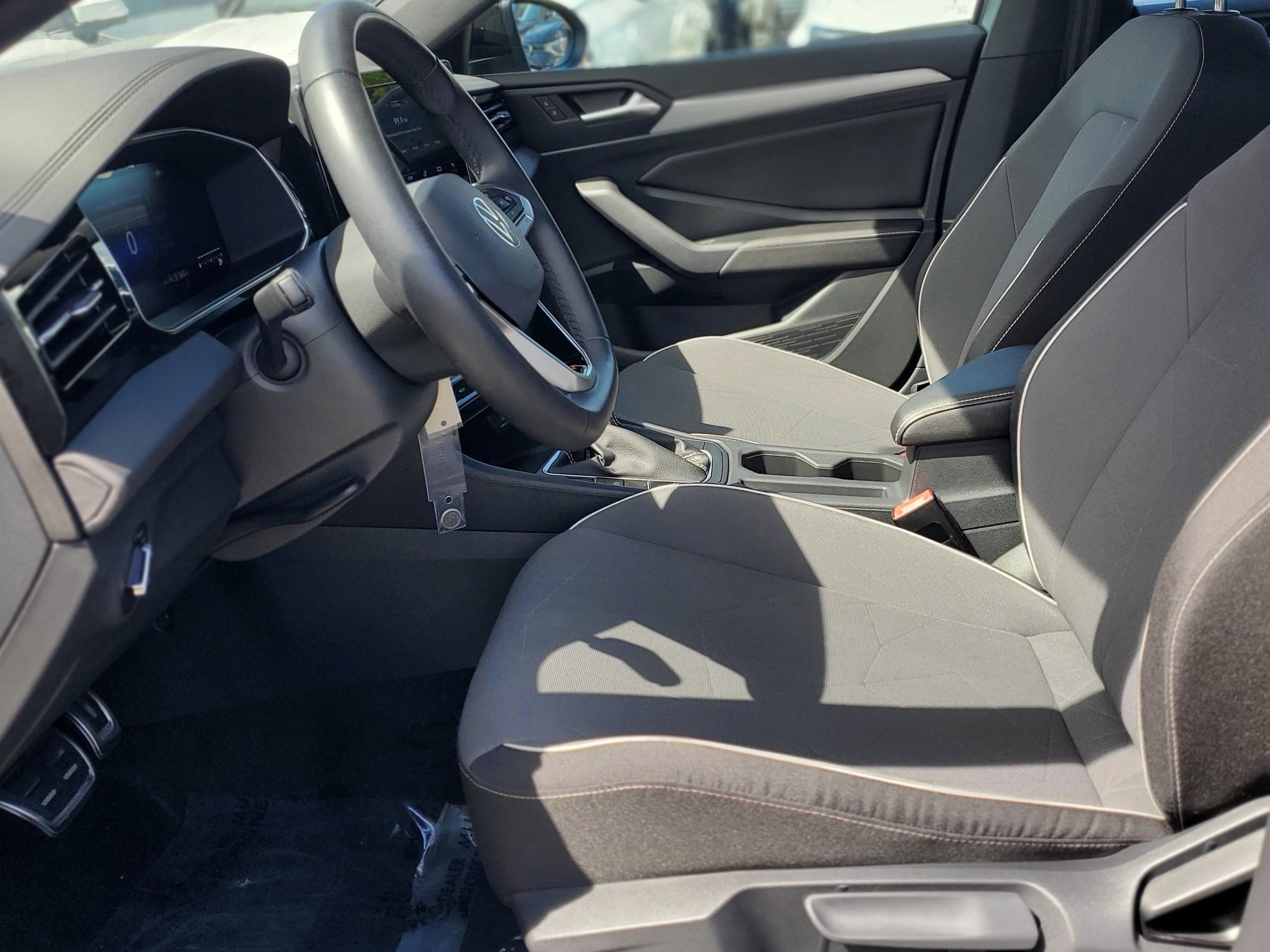 2026 Volkswagen Jetta Sport - Photo 11