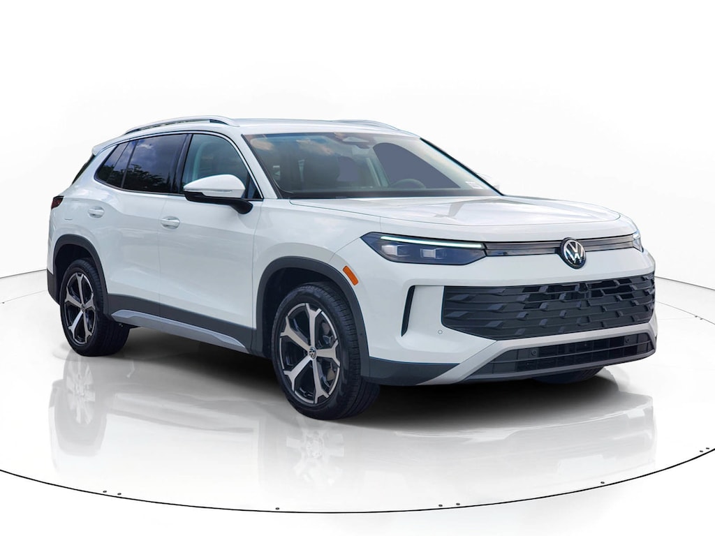 Used 2026 Volkswagen Tiguan SE SUV