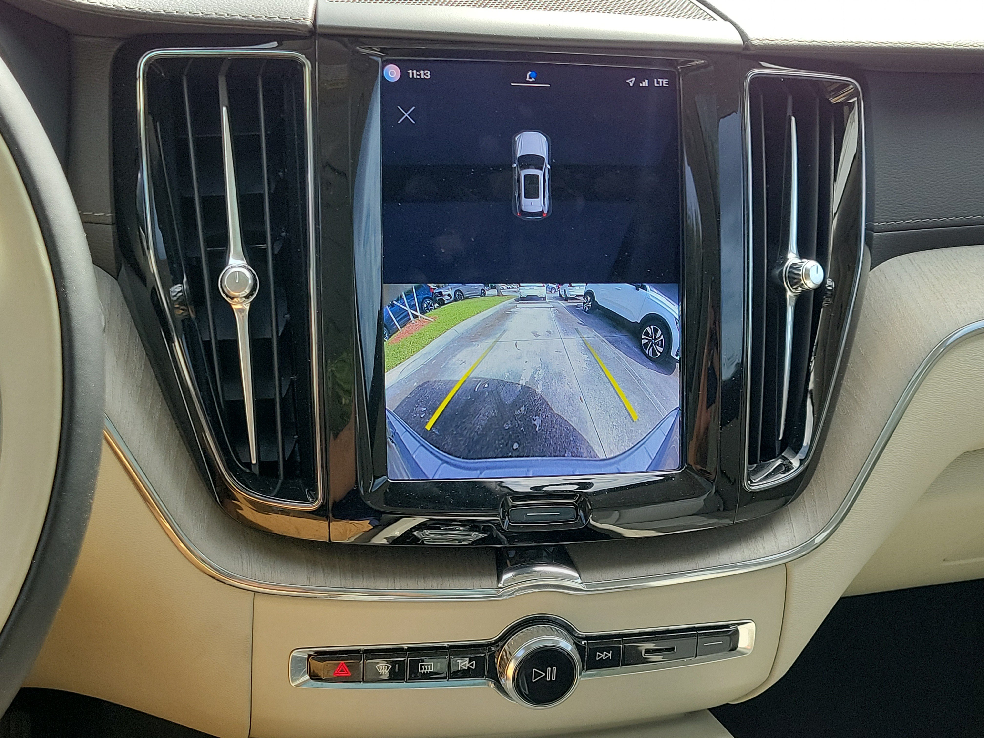 2023 Volvo XC60 Ultimate - Photo 29