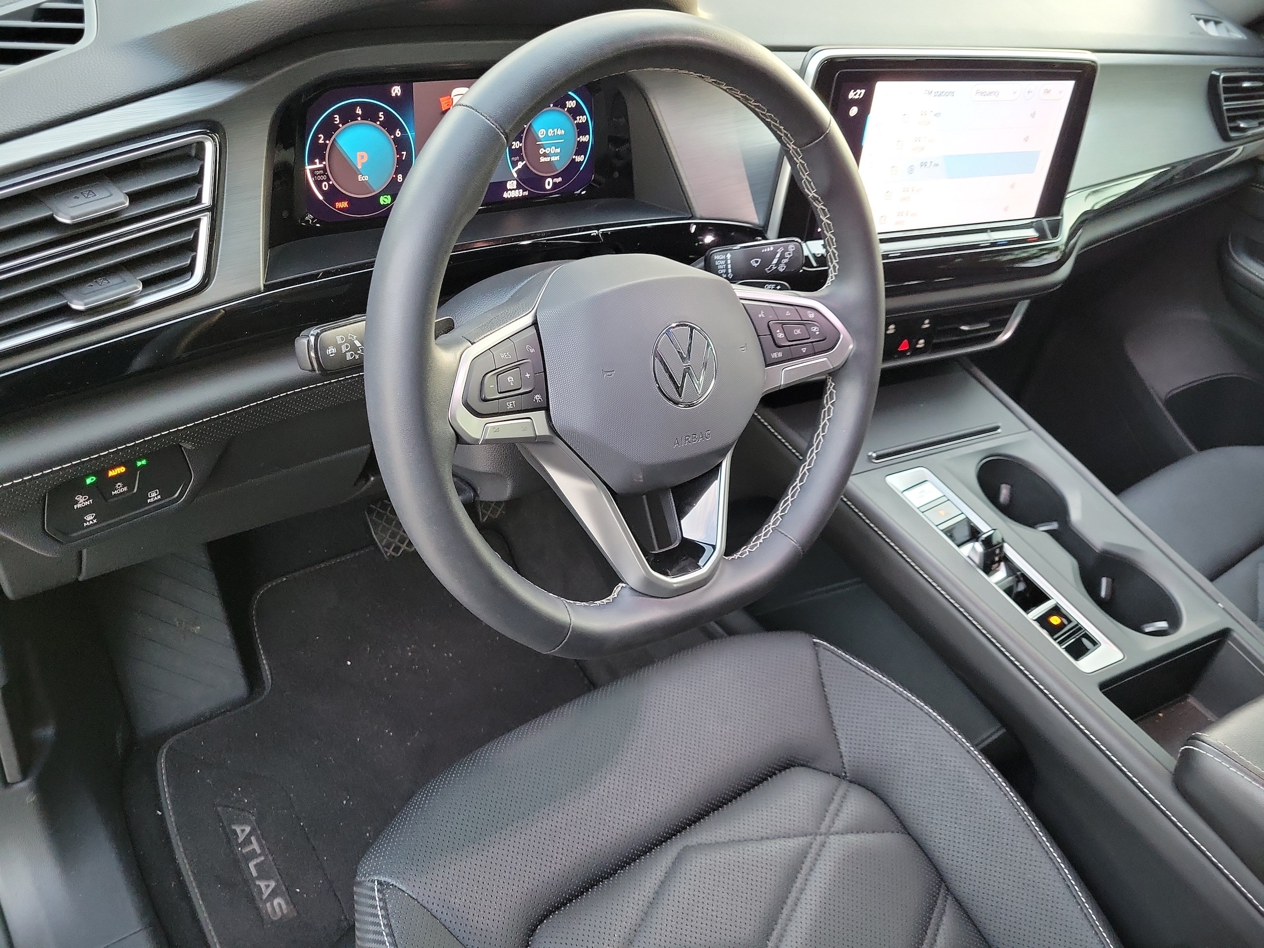2024 Volkswagen Atlas Cross Sport SE - Photo 18