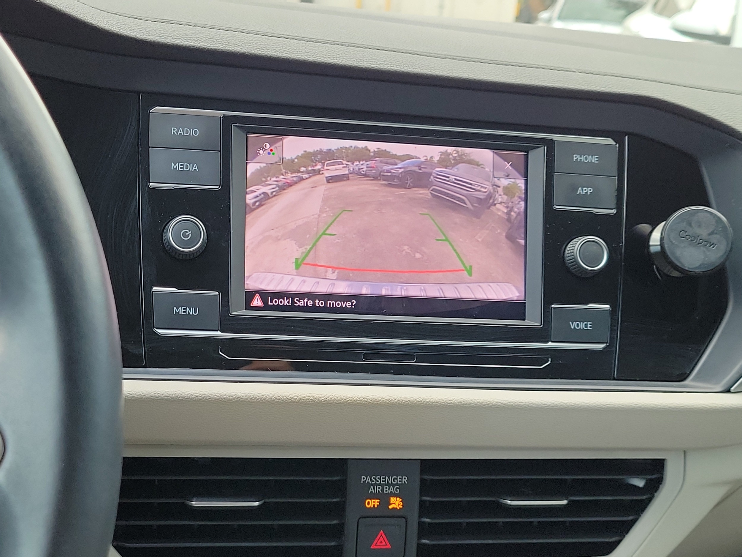 2023 Volkswagen Jetta SE - Photo 25