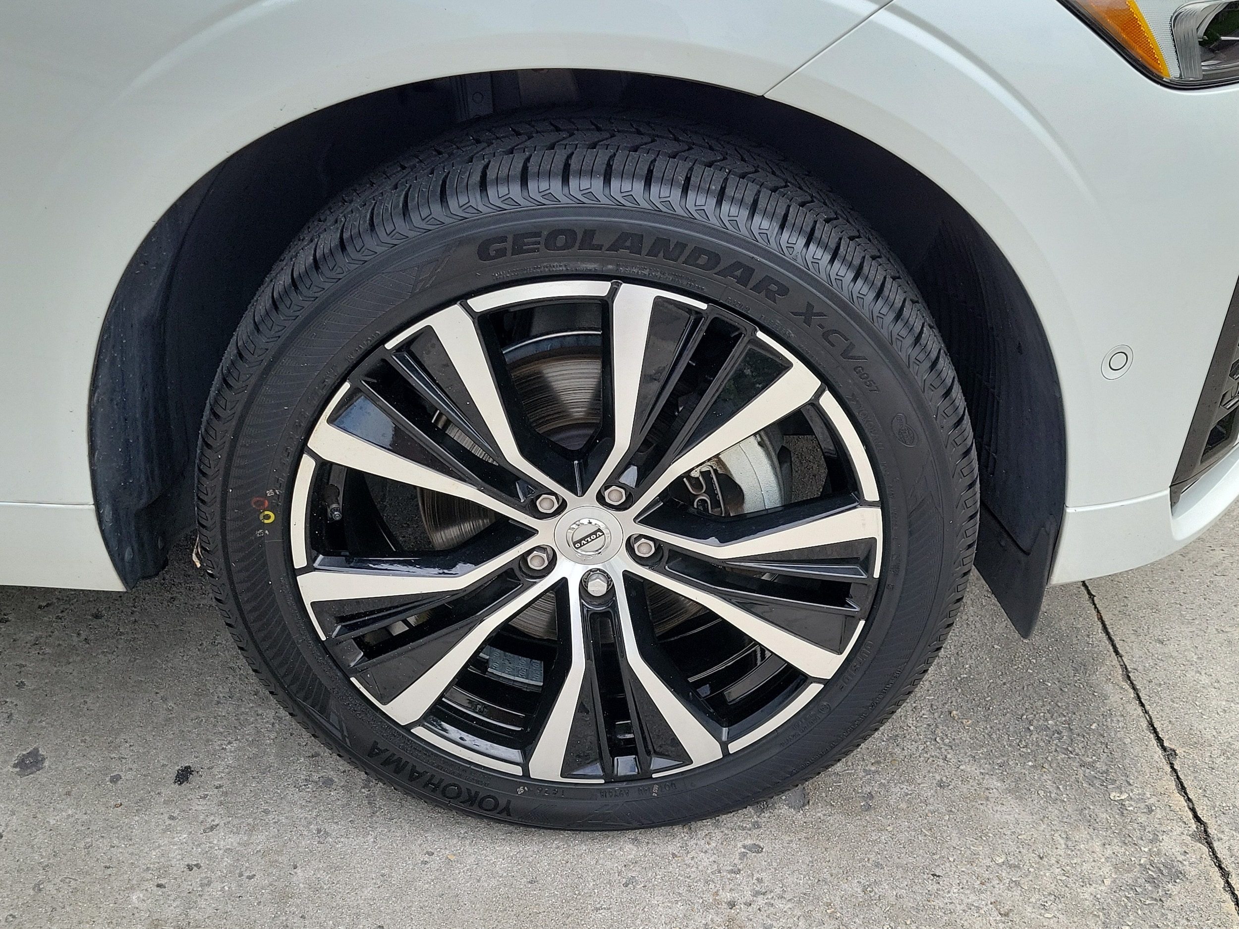 2024 Volvo XC60 Plus - Photo 10