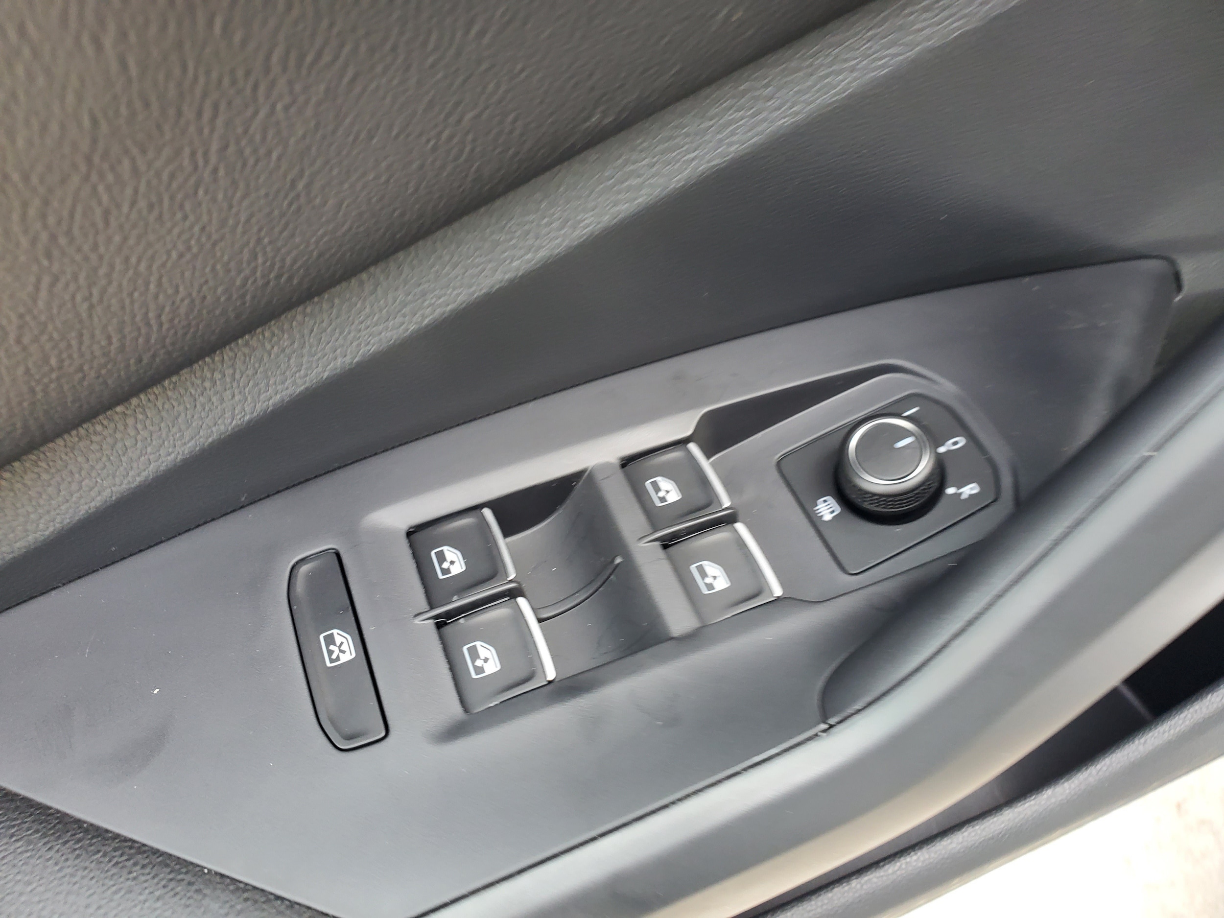 2026 Volkswagen Jetta SE - Photo 13