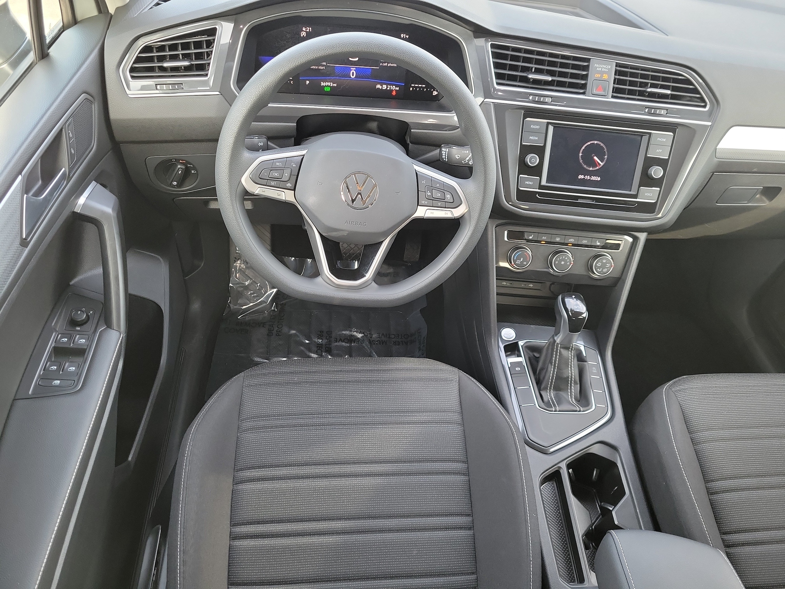 2023 Volkswagen Tiguan S - Photo 10