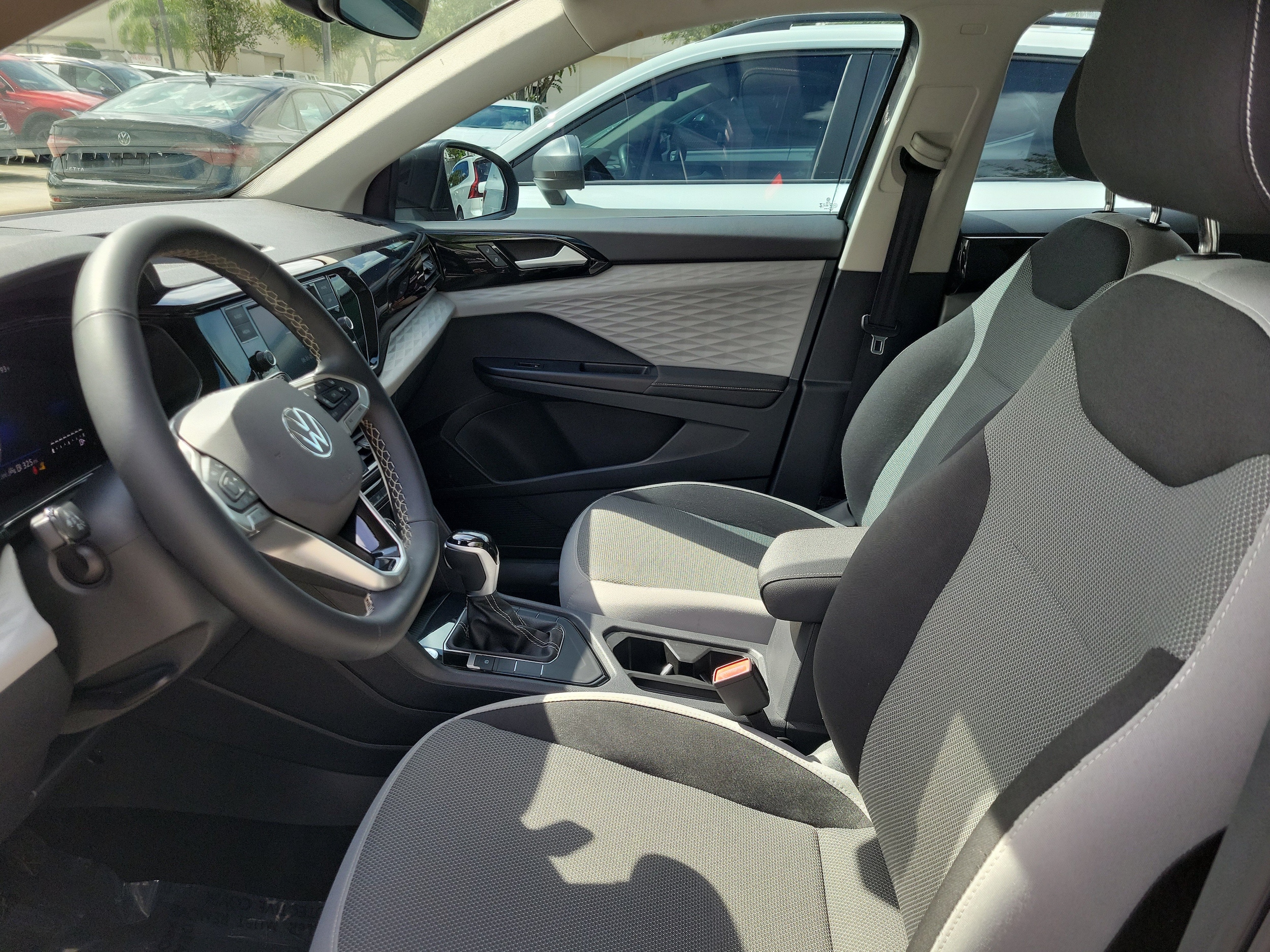 2024 Volkswagen Taos S - Photo 13