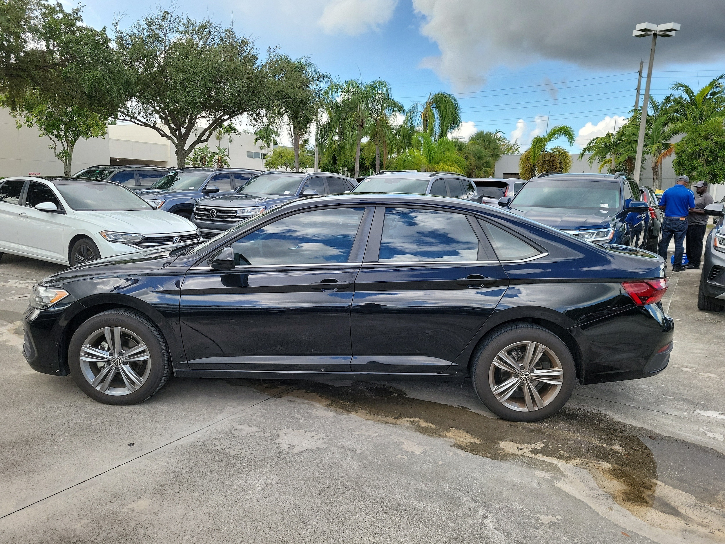 2023 Volkswagen Jetta SE - Photo 4