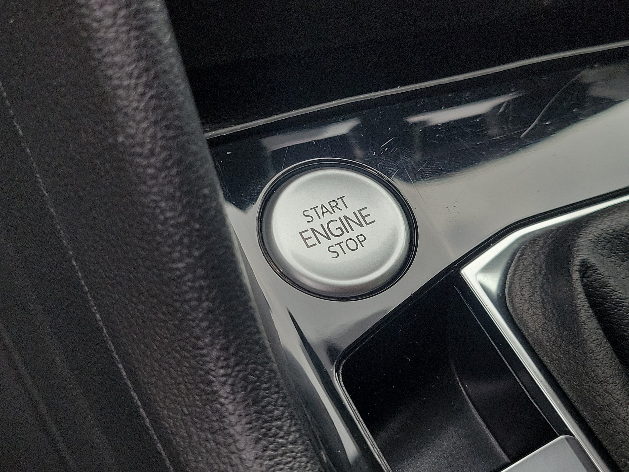 2023 Volkswagen Taos SE - Photo 29