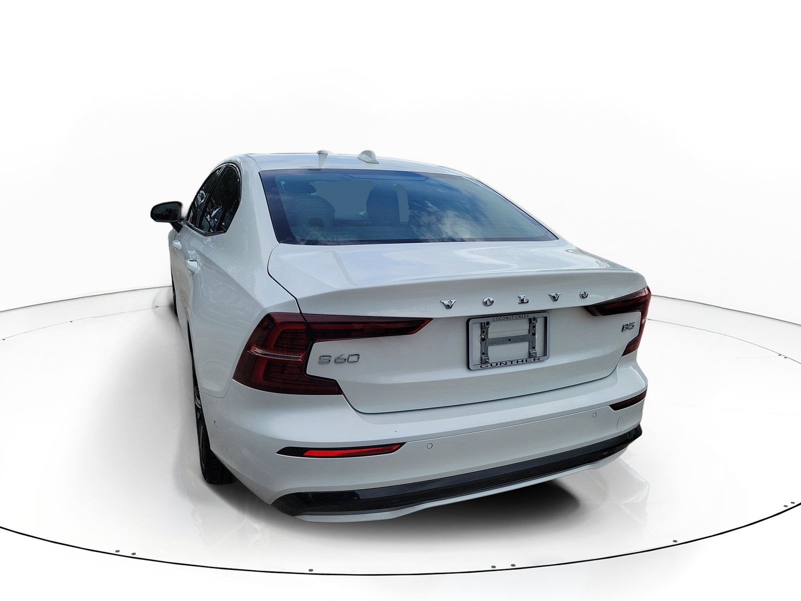 2024 Volvo S60 Plus - Photo 7