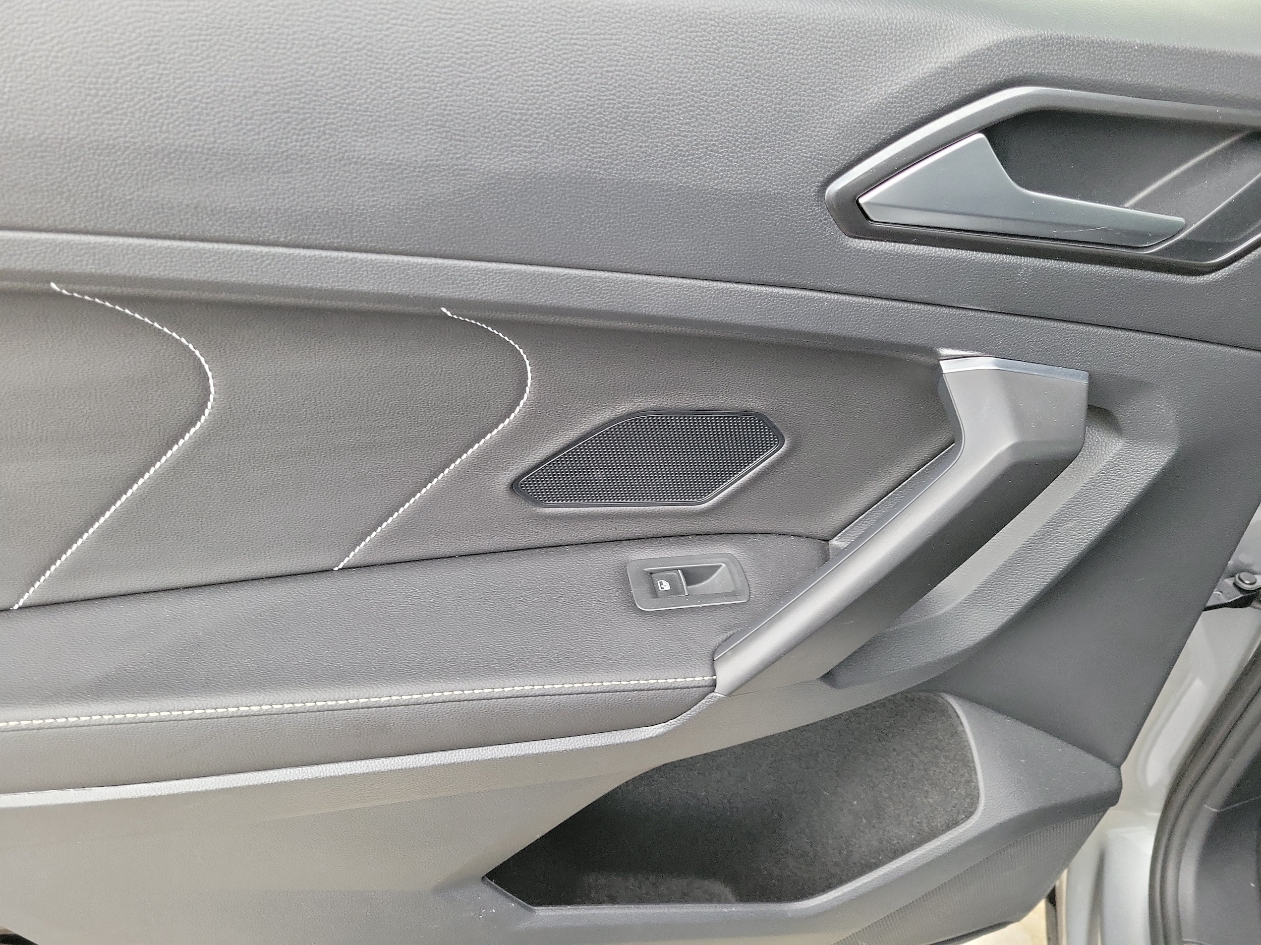 2023 Volkswagen Tiguan SE R-LINE BLACK - Photo 13