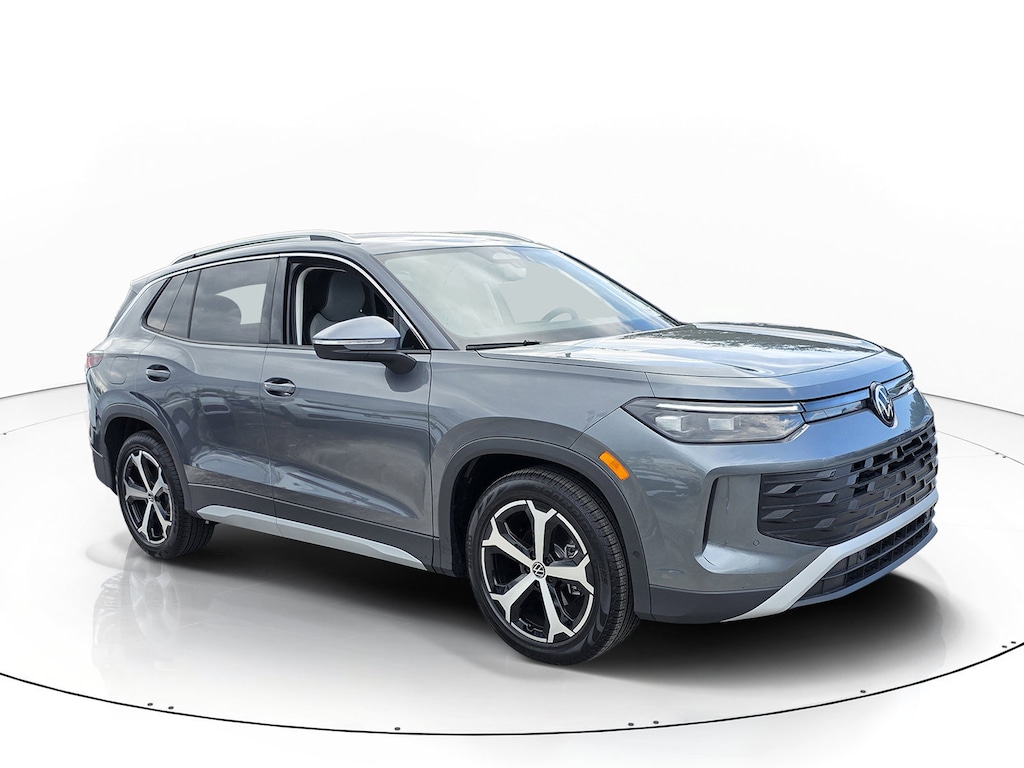 New 2026 Volkswagen Tiguan SE SUV