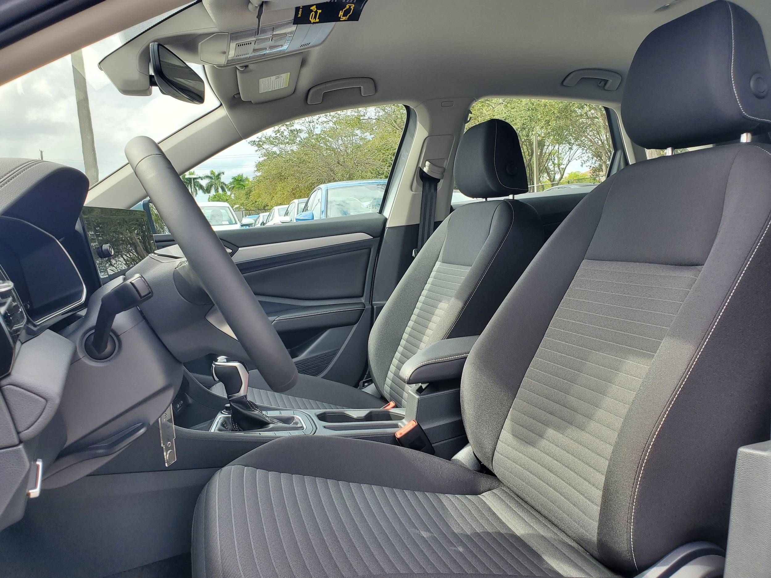 2026 Volkswagen Jetta SE - Photo 10