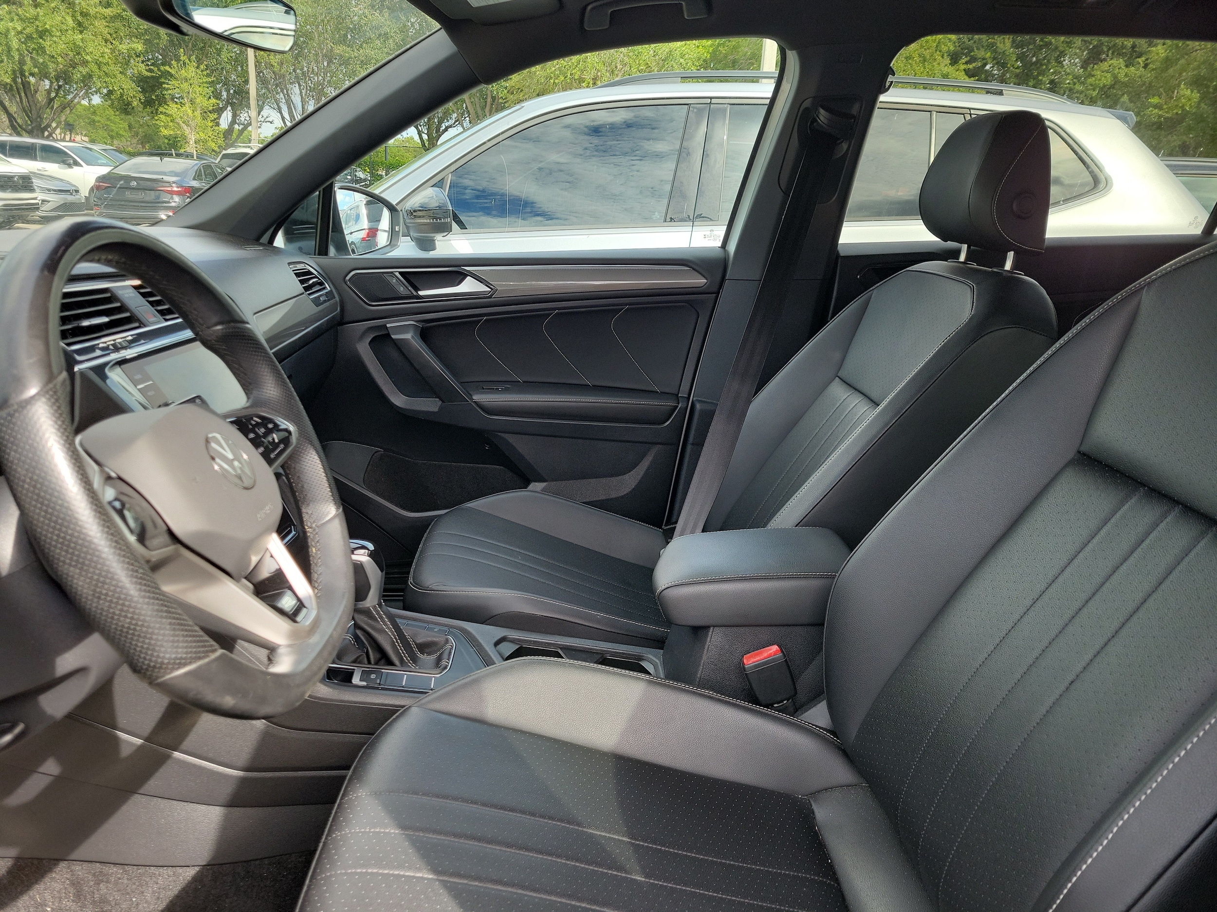 2023 Volkswagen Tiguan SE R-LINE BLACK - Photo 23