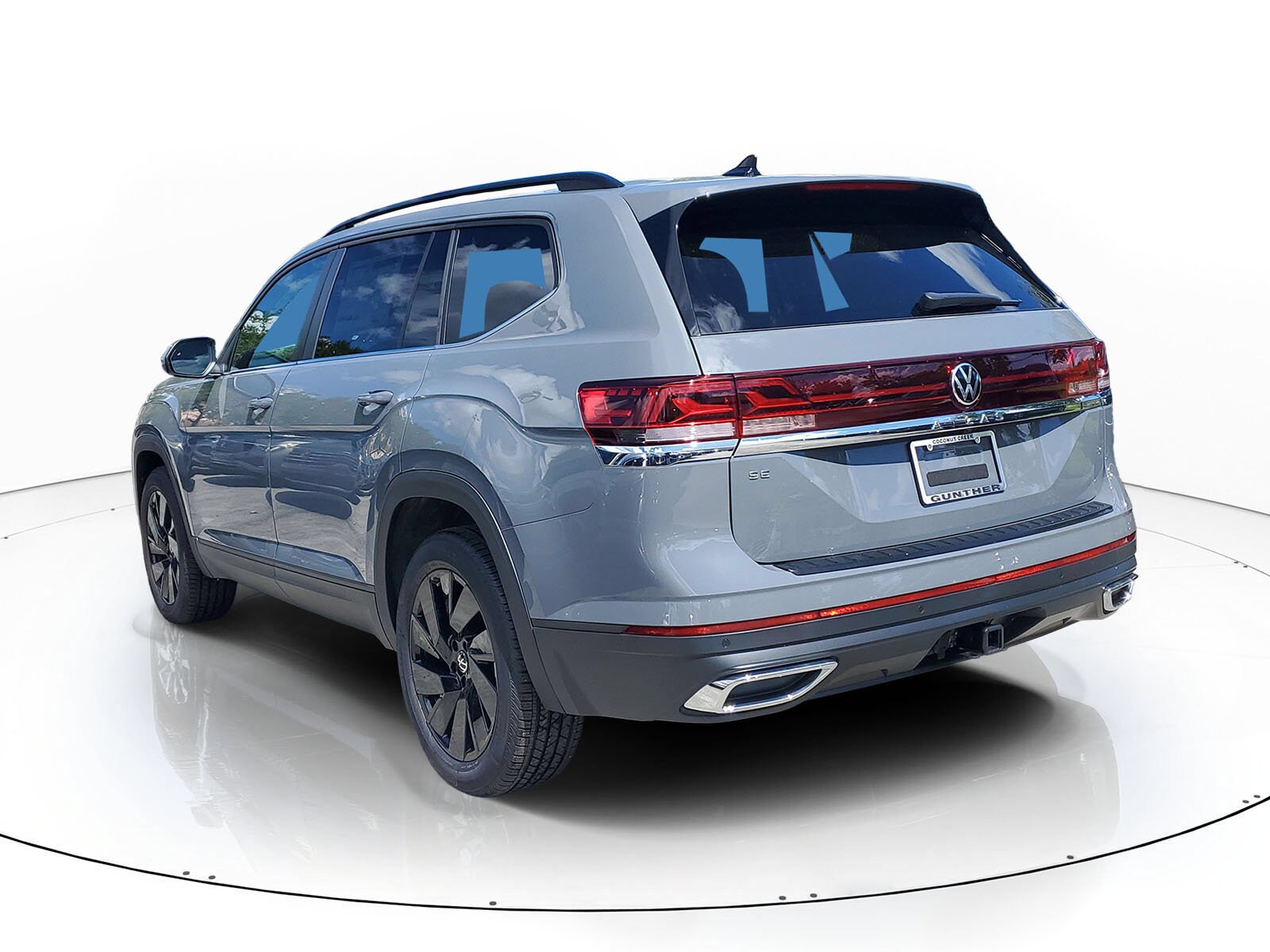 2026 Volkswagen Atlas SE w/Tech - Photo 4