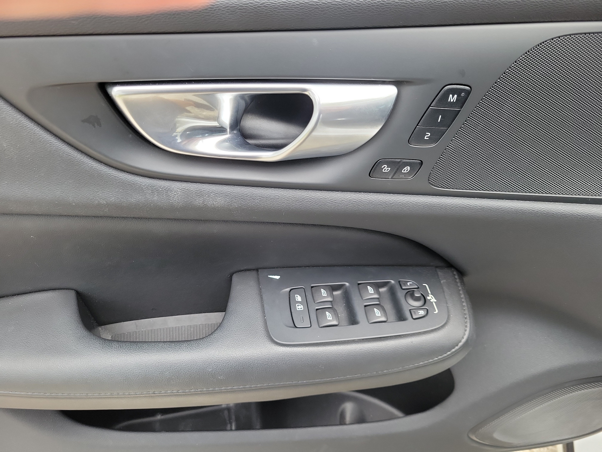 2024 Volvo S60 Plus - Photo 15
