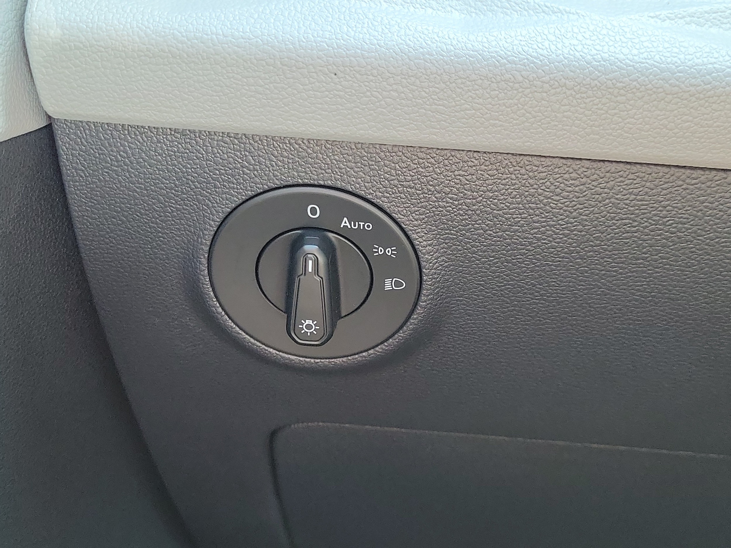 2024 Volkswagen Taos S - Photo 26