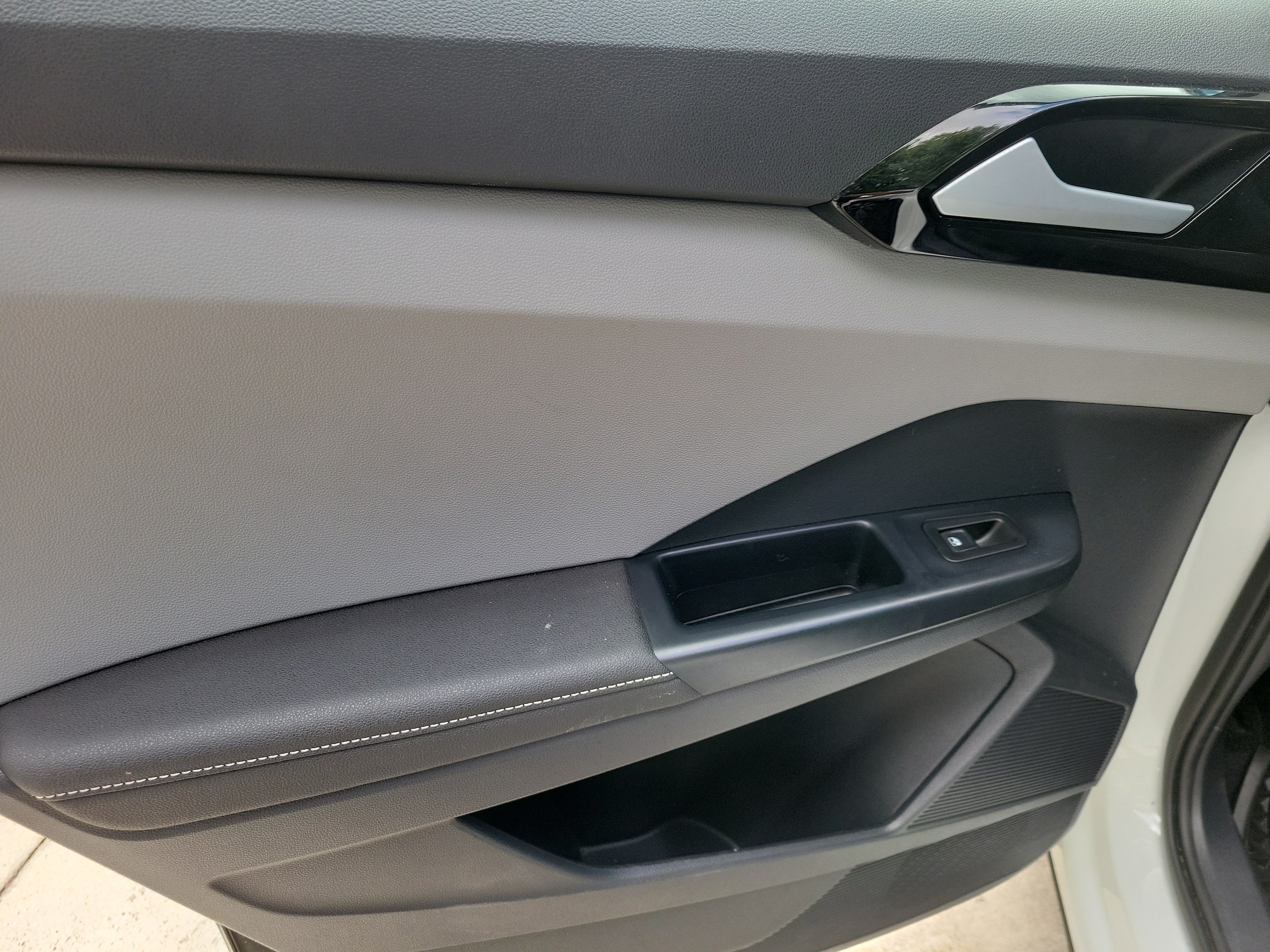 2024 Volkswagen Taos S - Photo 16