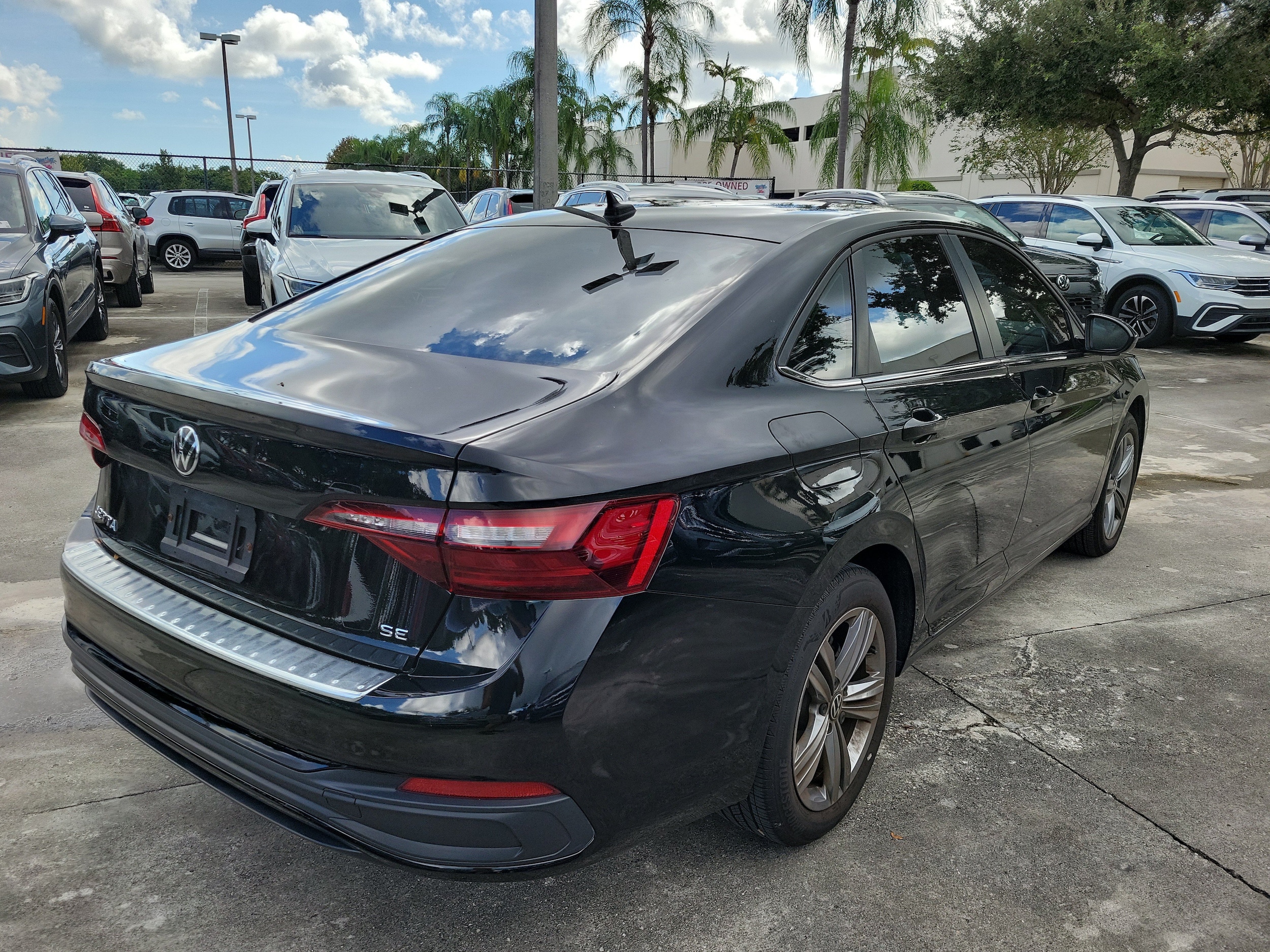 2023 Volkswagen Jetta SE - Photo 7