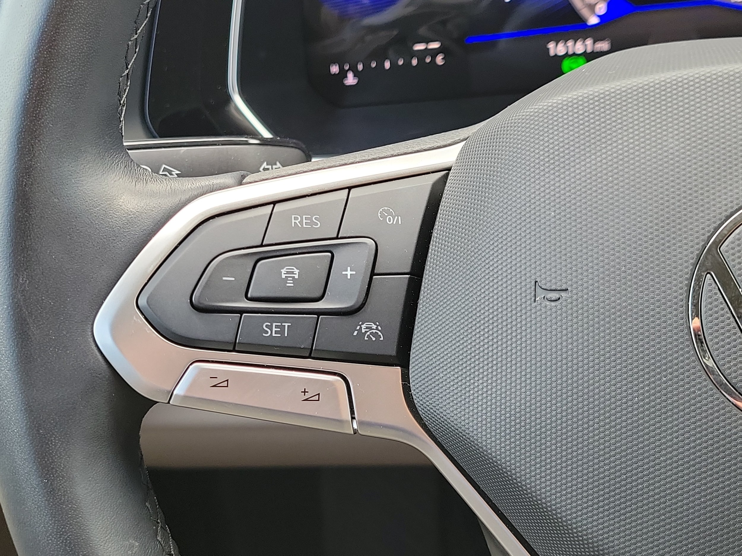 2023 Volkswagen Jetta SE - Photo 21