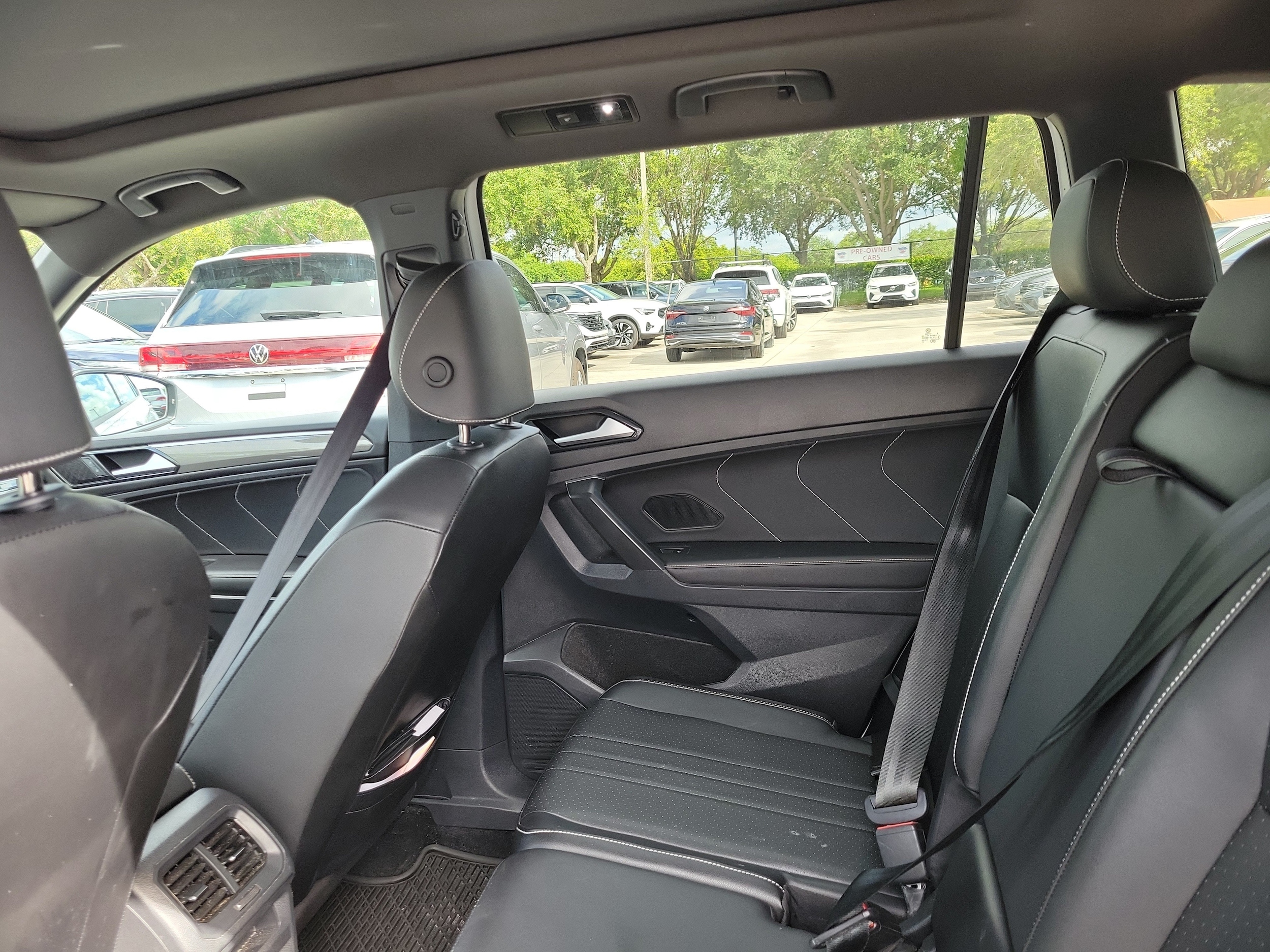 2023 Volkswagen Tiguan SE R-LINE BLACK - Photo 11