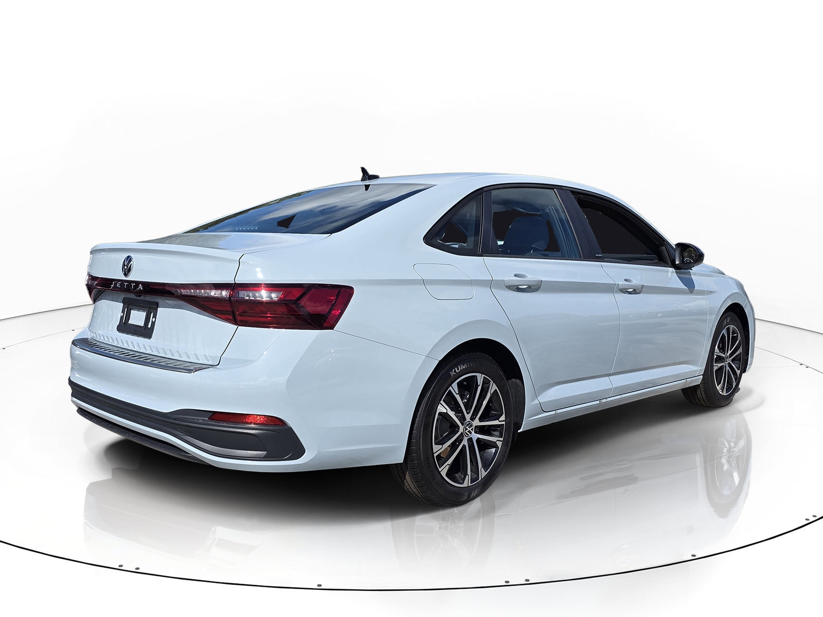 2026 Volkswagen Jetta Sport - Photo 4