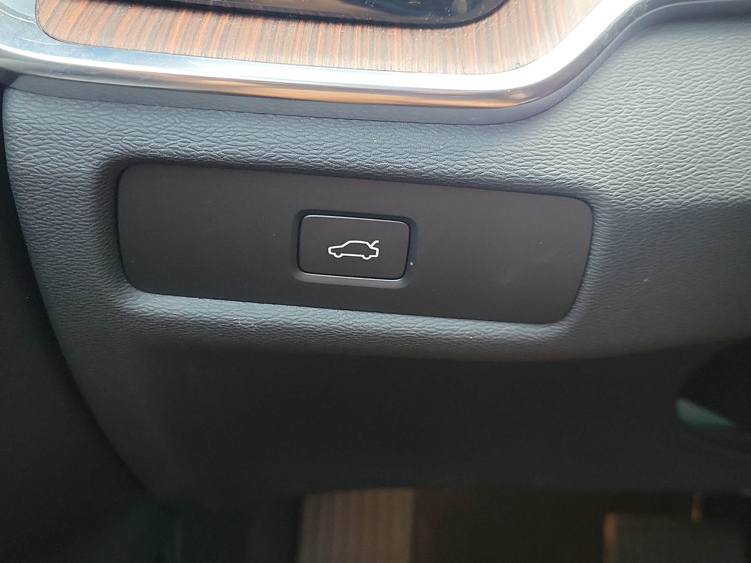 2024 Volvo S60 Plus - Photo 25
