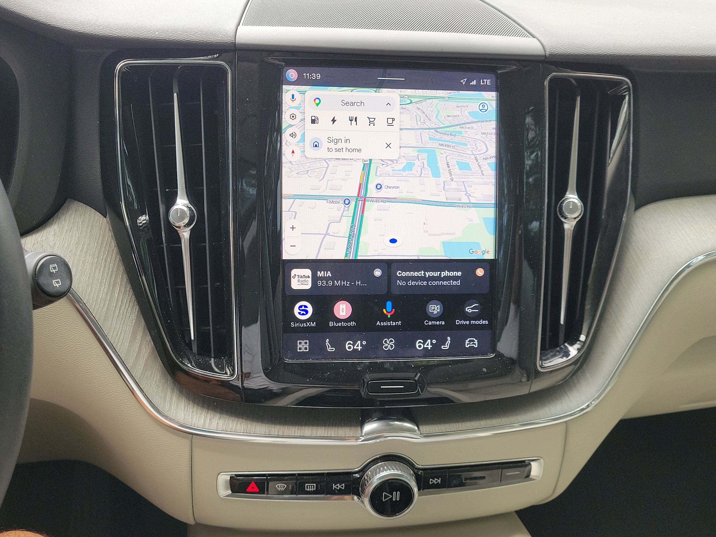 2024 Volvo XC60 Plus - Photo 23