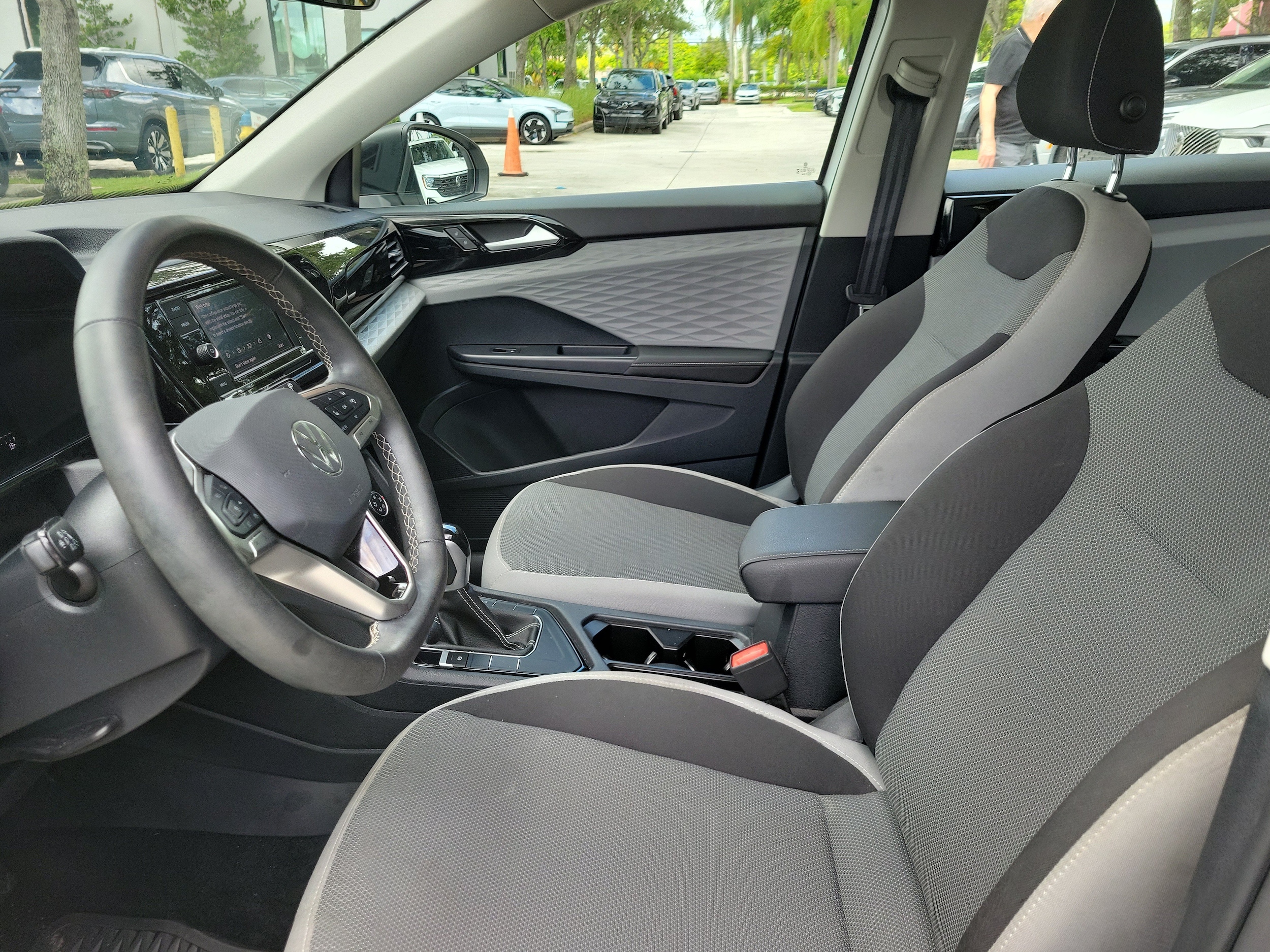 2024 Volkswagen Taos S - Photo 17