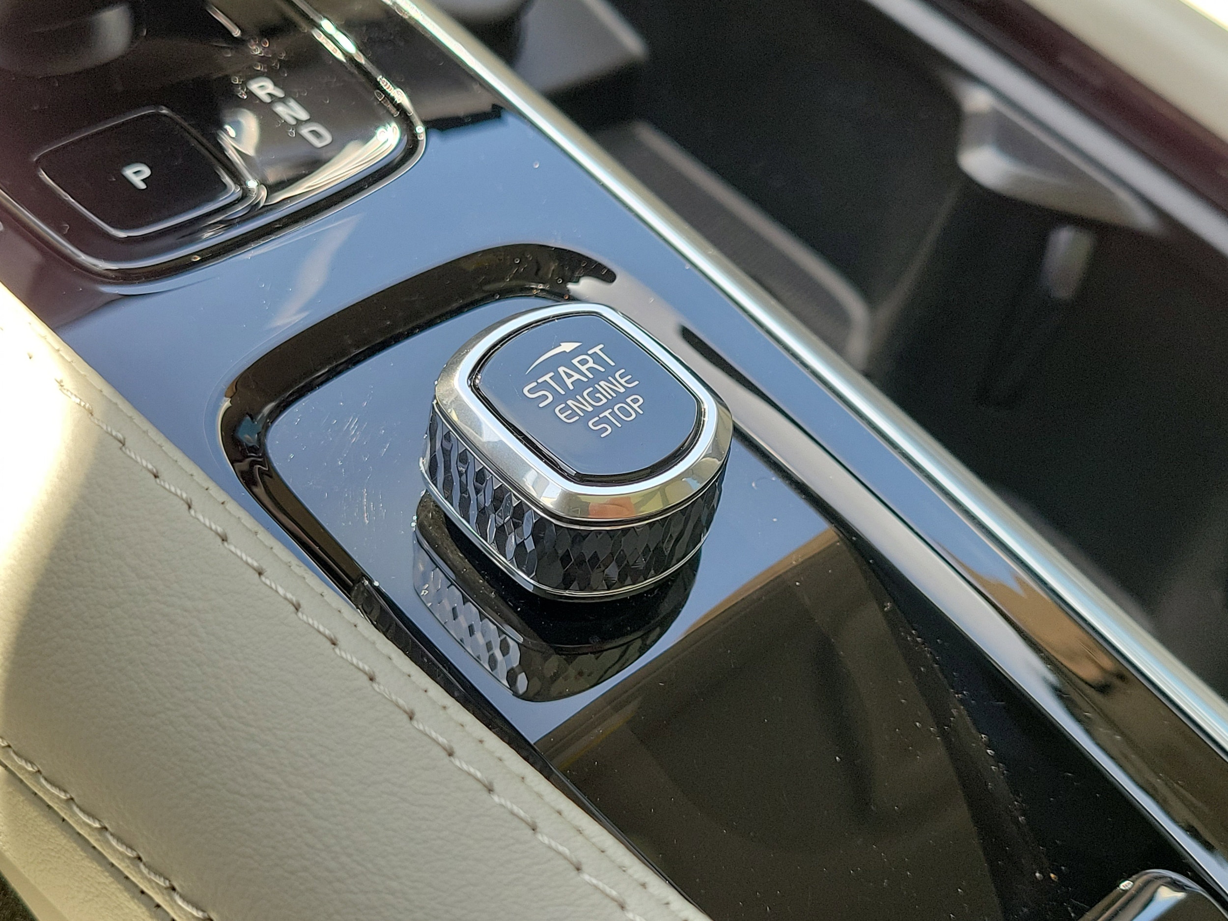 2025 Volvo XC90 Core - Photo 32
