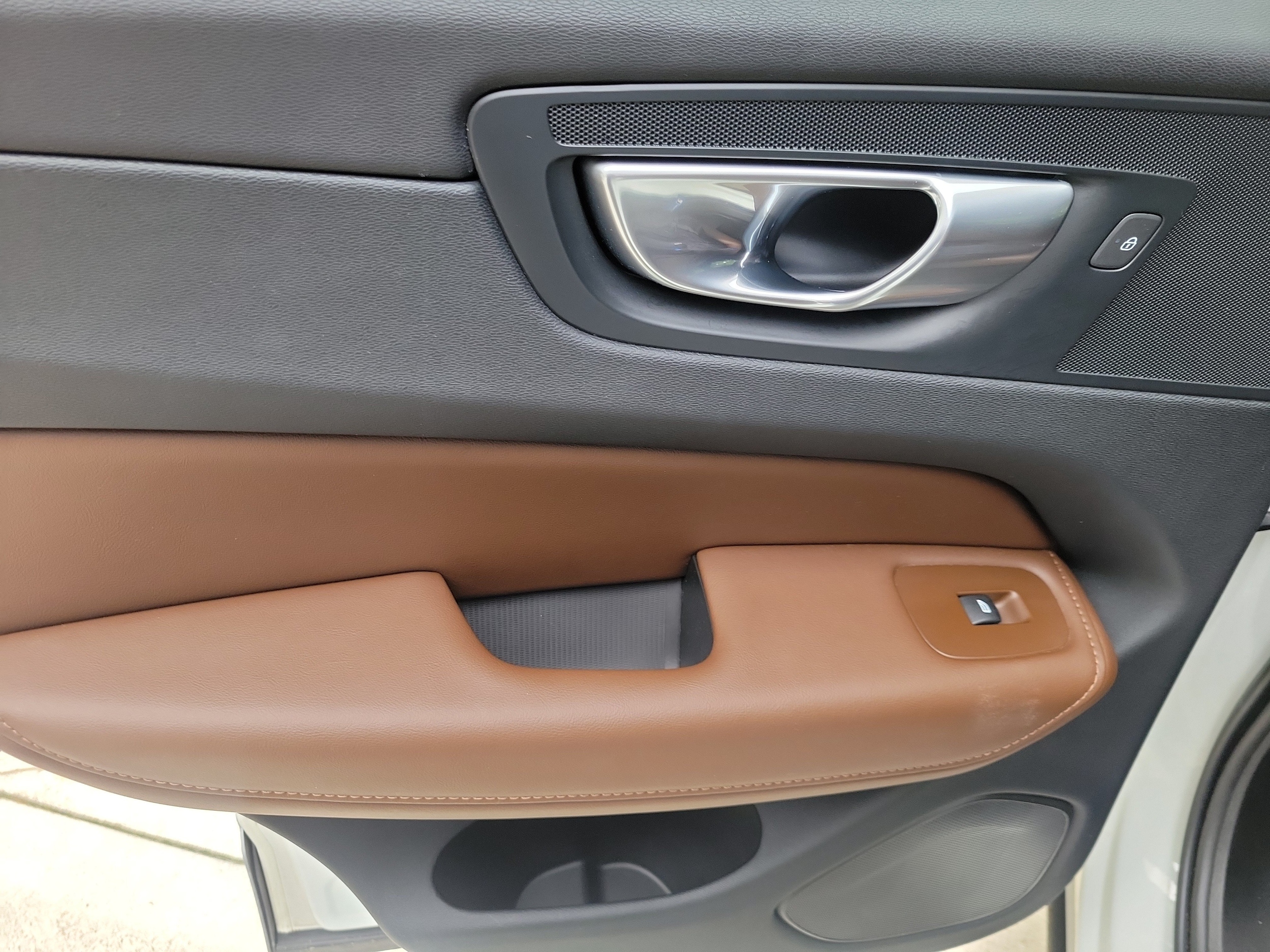 2024 Volvo XC60 Plus - Photo 14