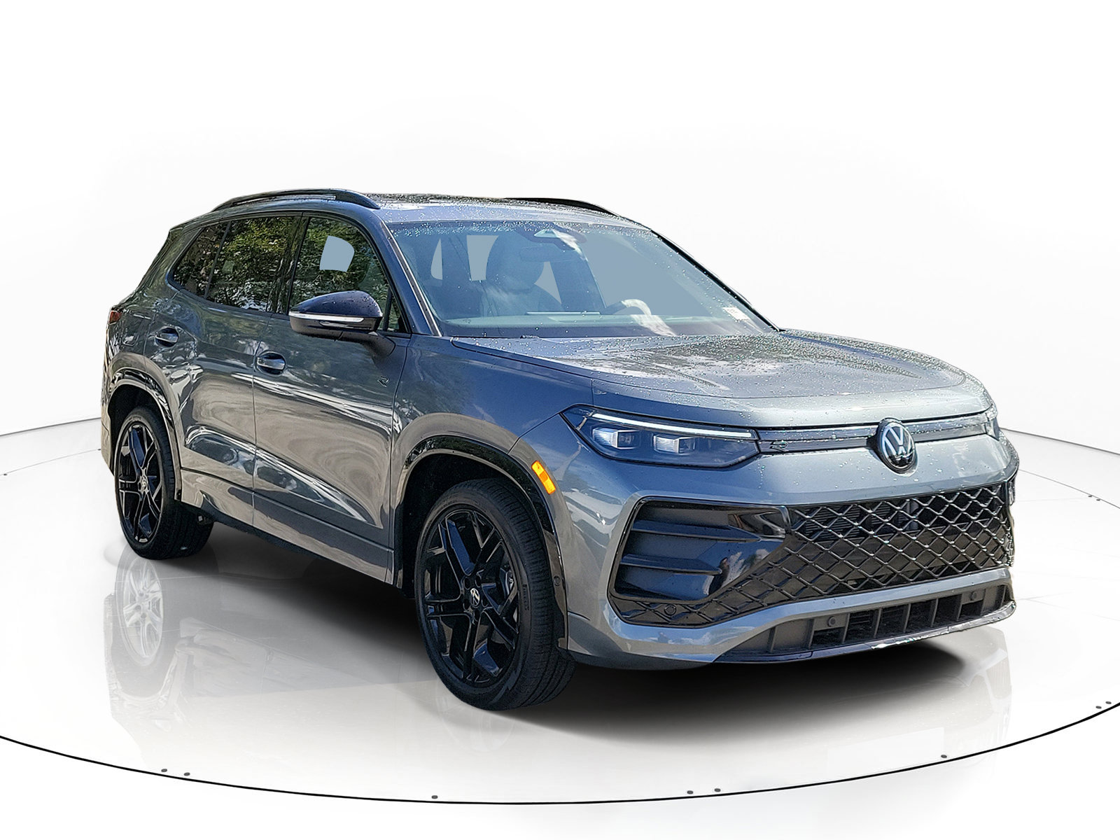 New 2026 Volkswagen Tiguan SE R-Line Black SUV
