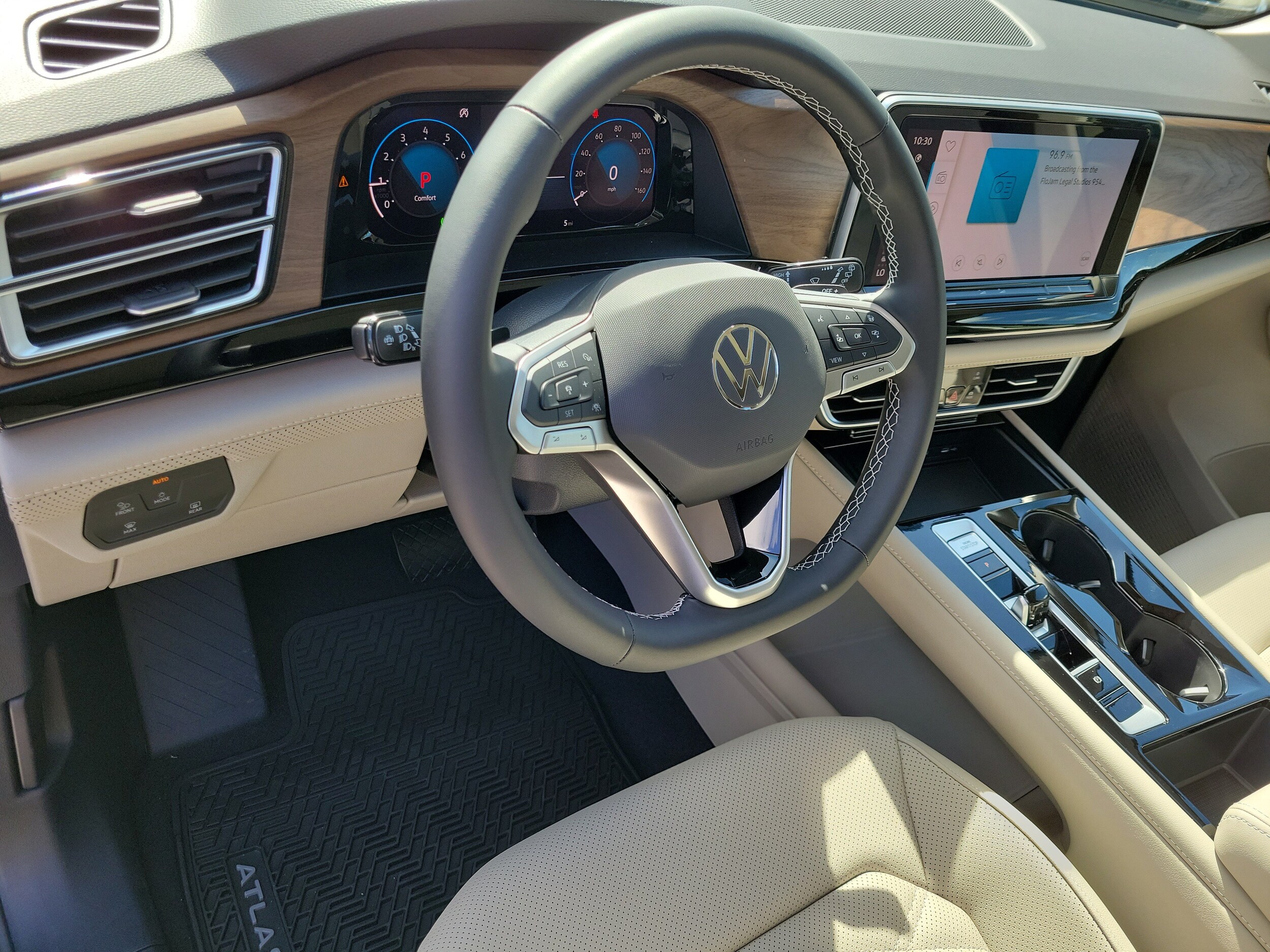 2026 Volkswagen Atlas SE w/Tech - Photo 9