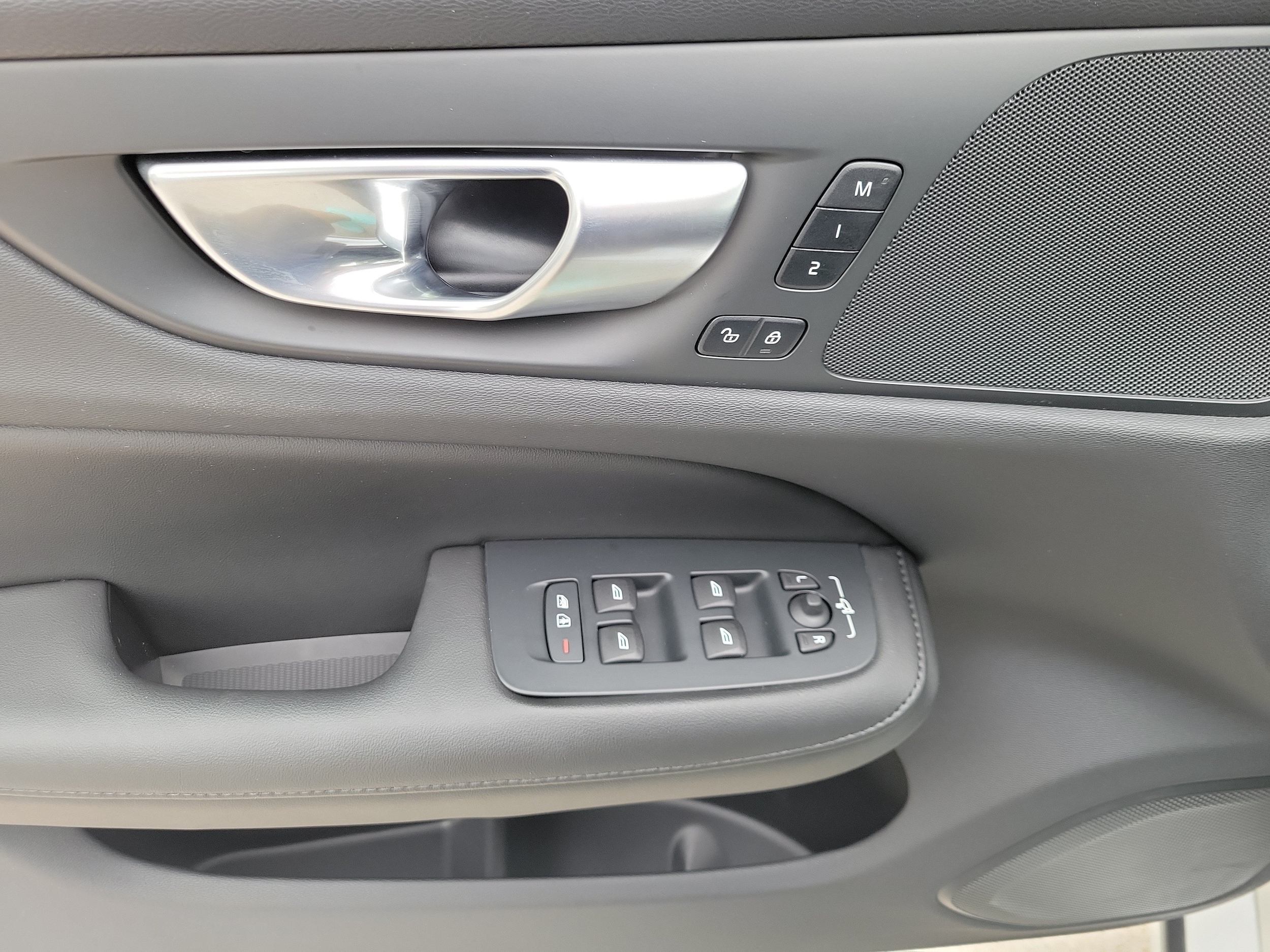 2024 Volvo S60 Plus - Photo 18