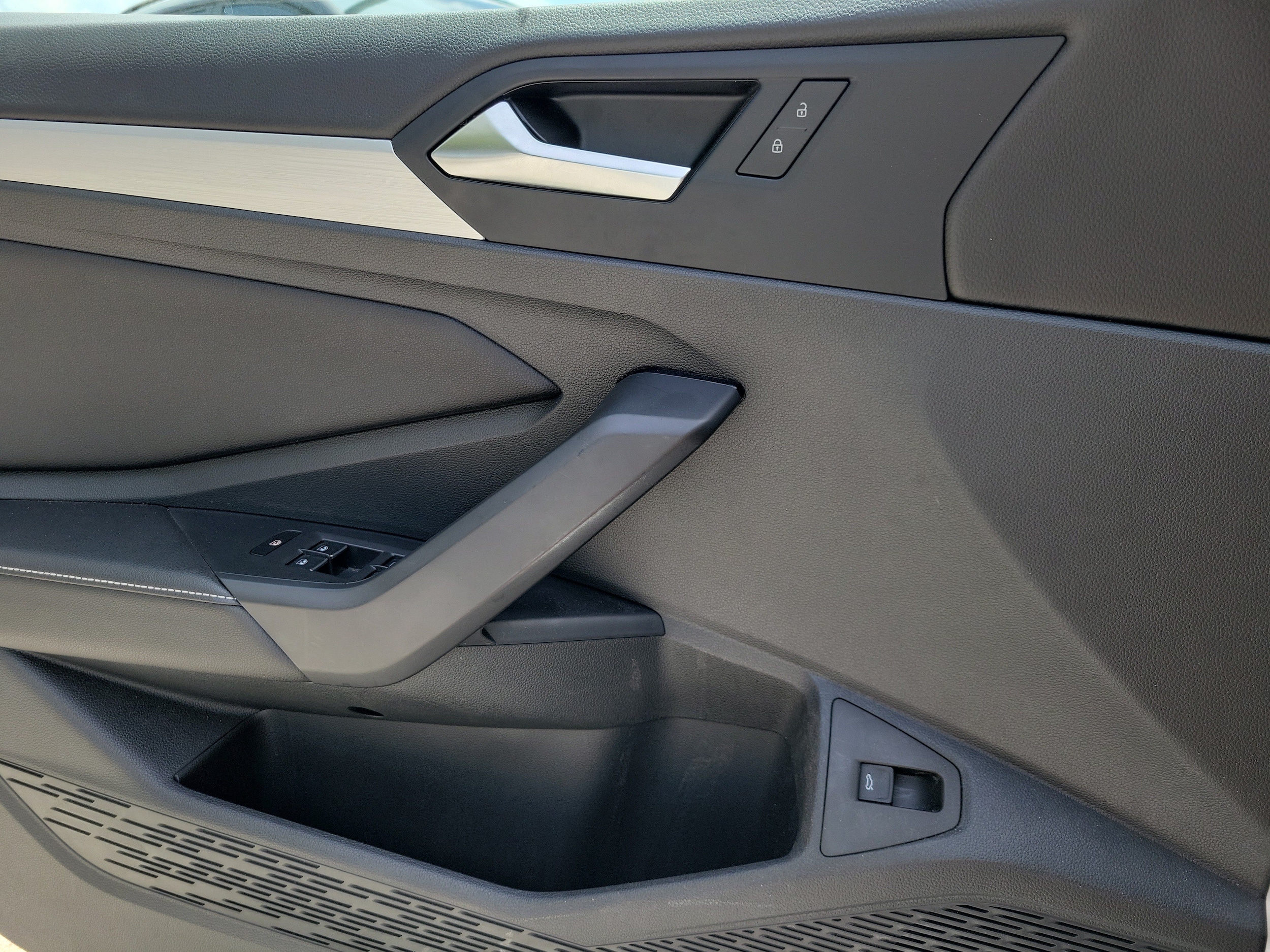 2025 Volkswagen Jetta S - Photo 16