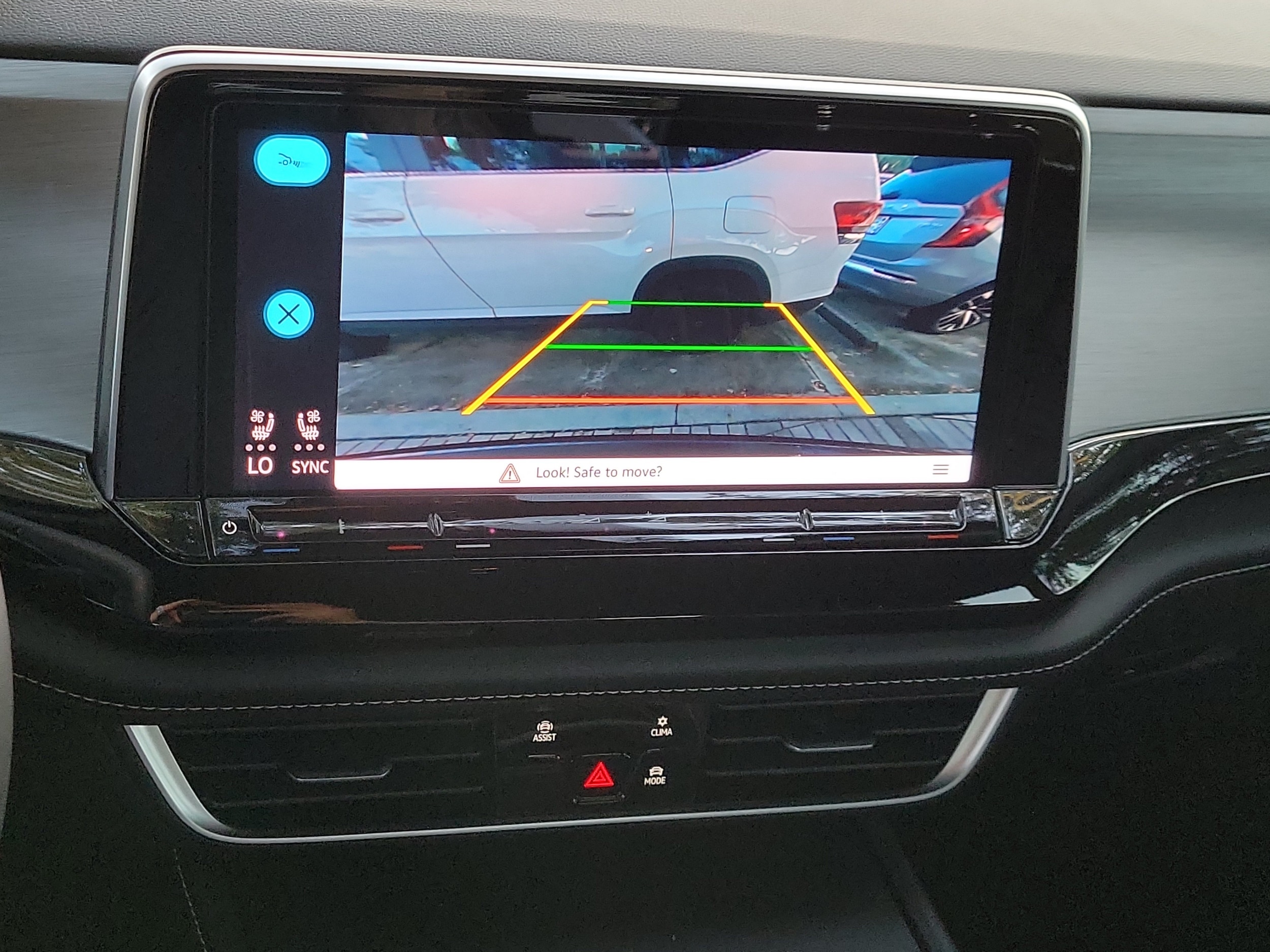 2024 Volkswagen Atlas Cross Sport SE - Photo 25