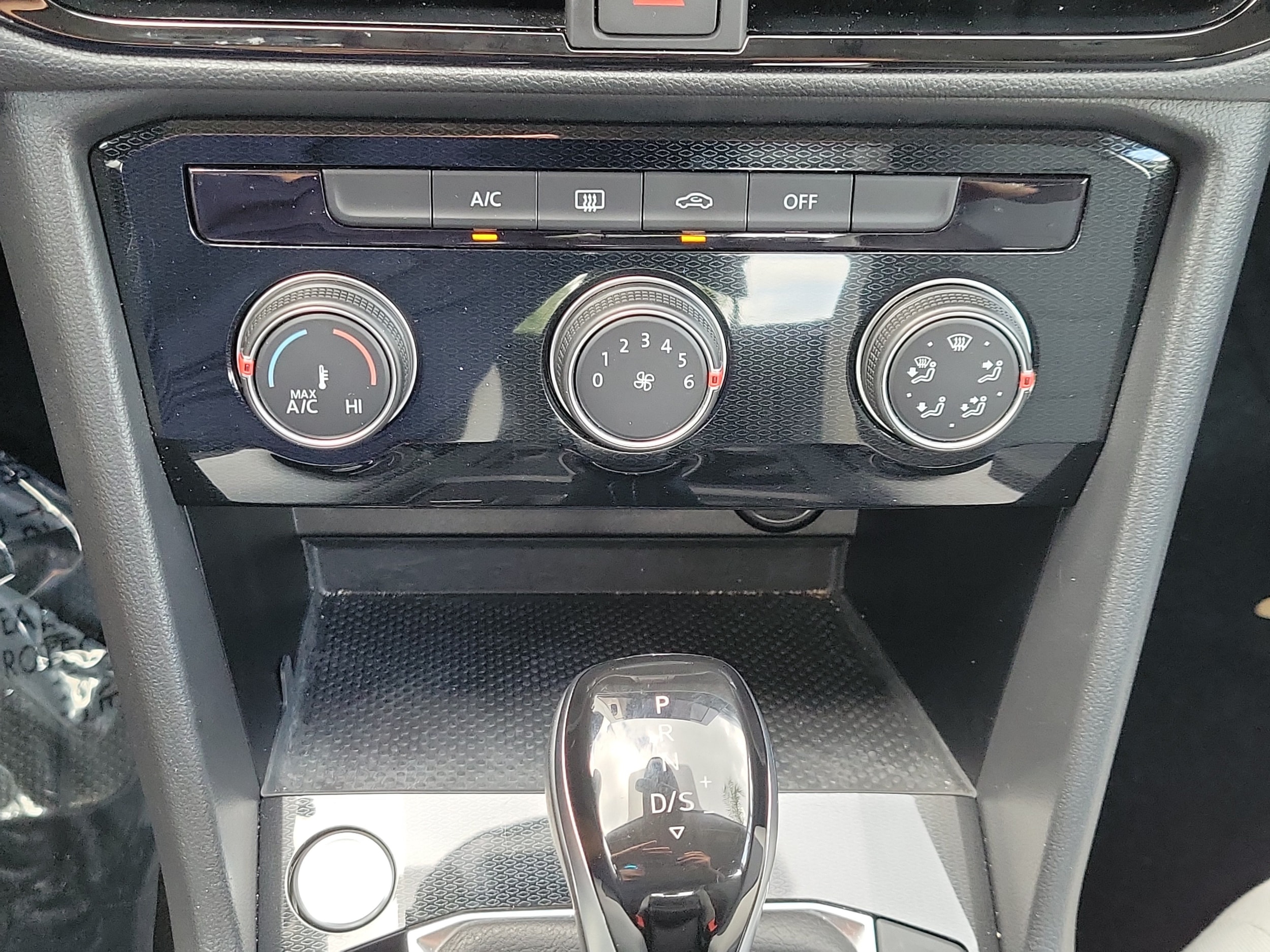 2026 Volkswagen Taos S - Photo 23