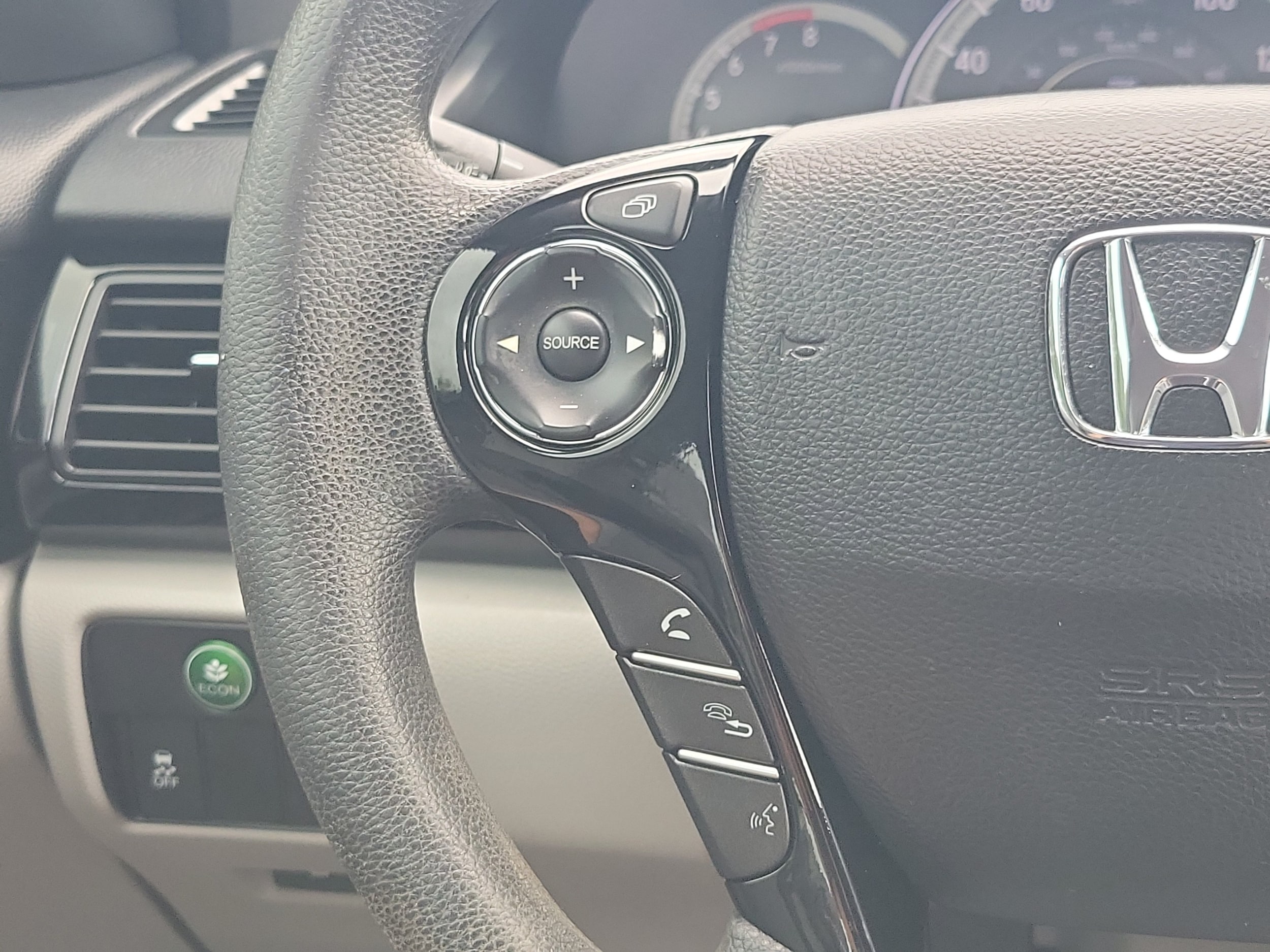 2016 Honda Accord LX - Photo 16