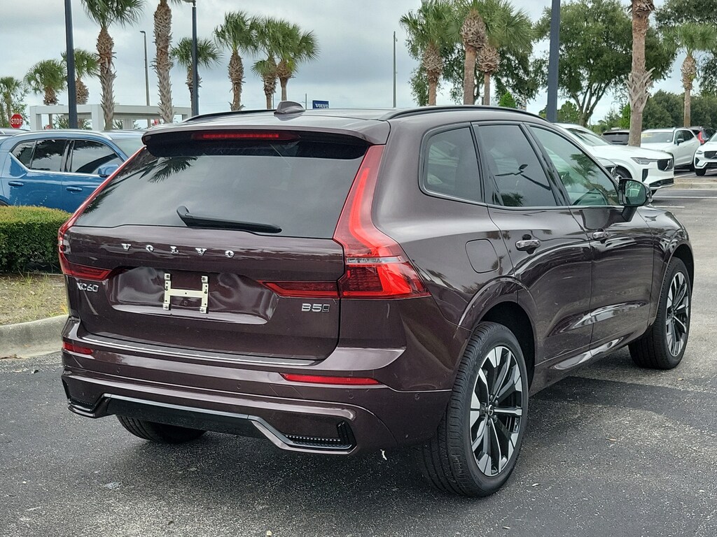 New 2026 Volvo XC60 B5 Plus SUV