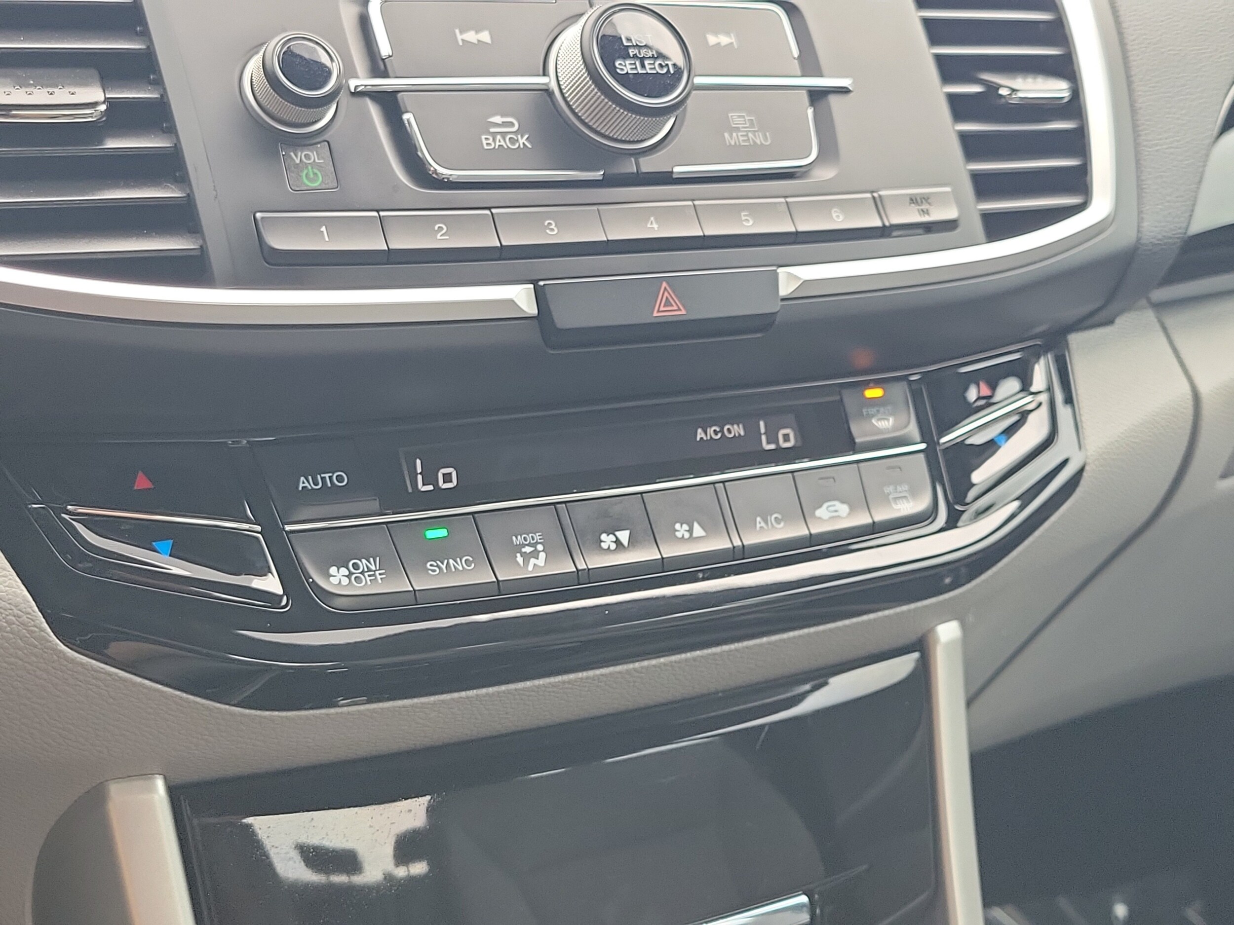2016 Honda Accord LX - Photo 22