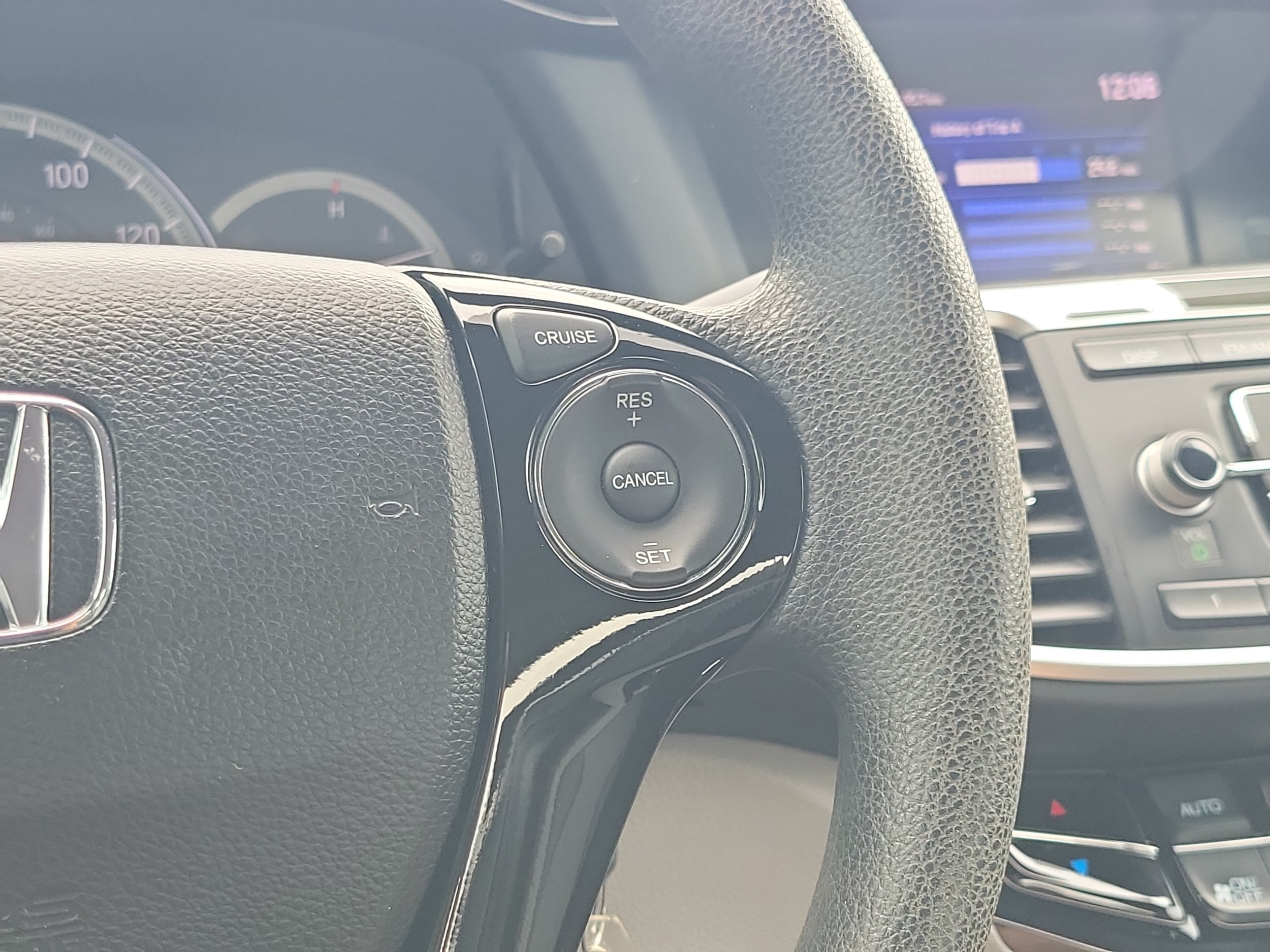 2016 Honda Accord LX - Photo 17