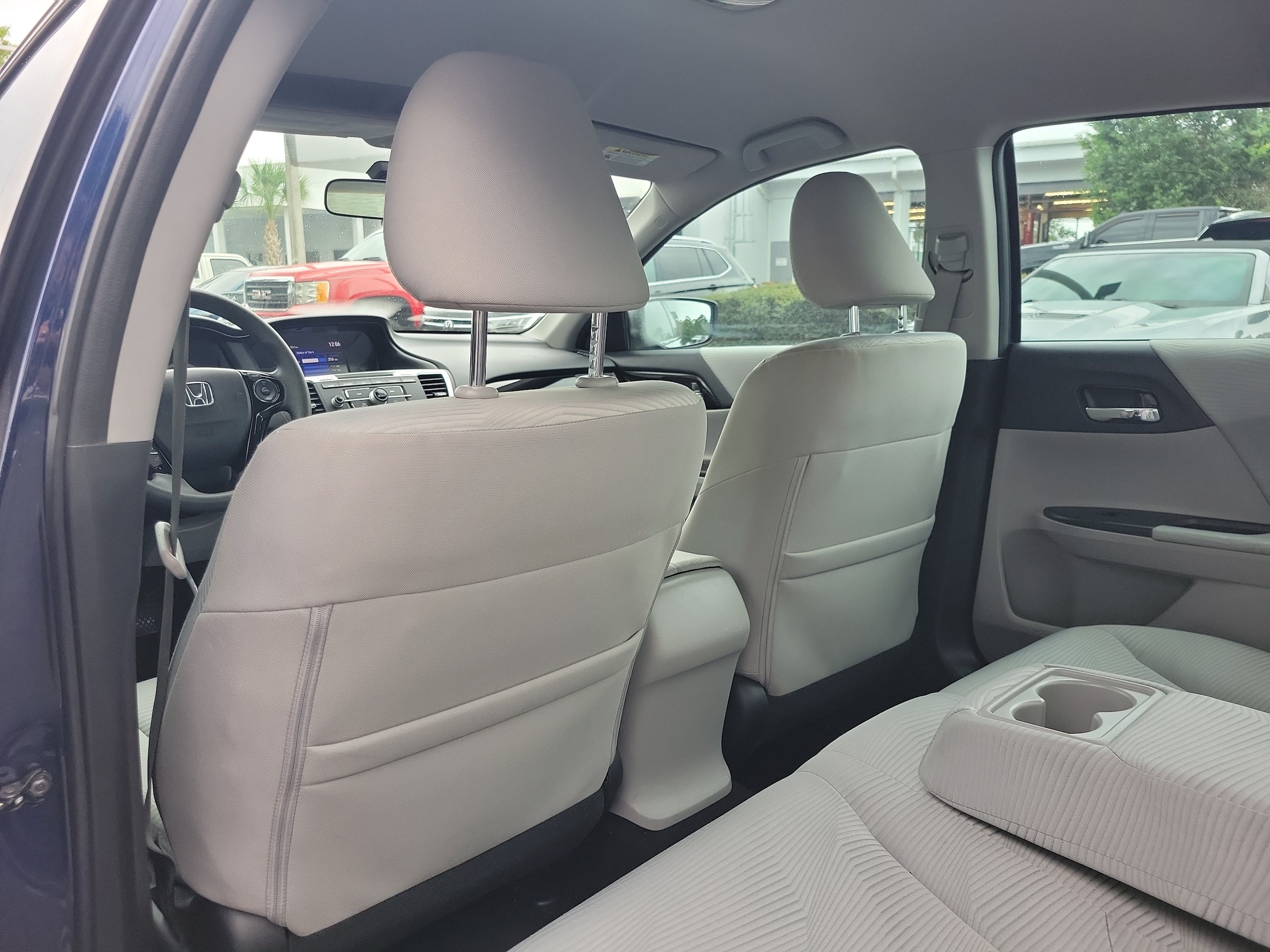 2016 Honda Accord LX - Photo 9