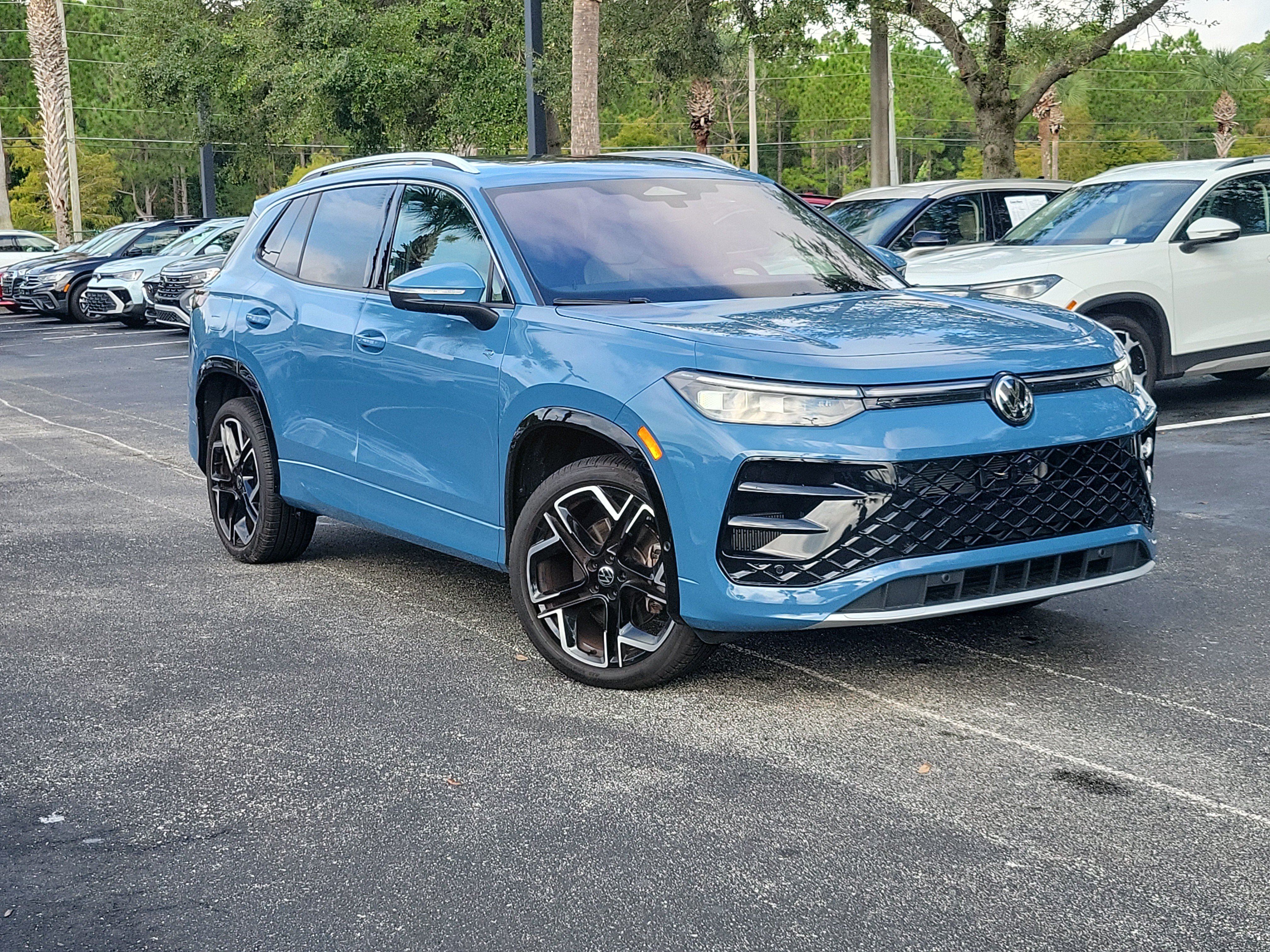 2026 Volkswagen Tiguan SEL R-Line Turbo SUV