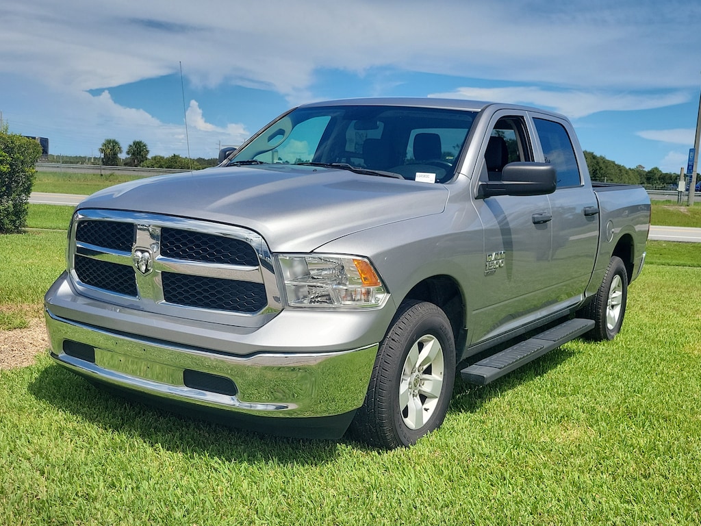 Used 2022 Ram 1500 Classic SLT Truck